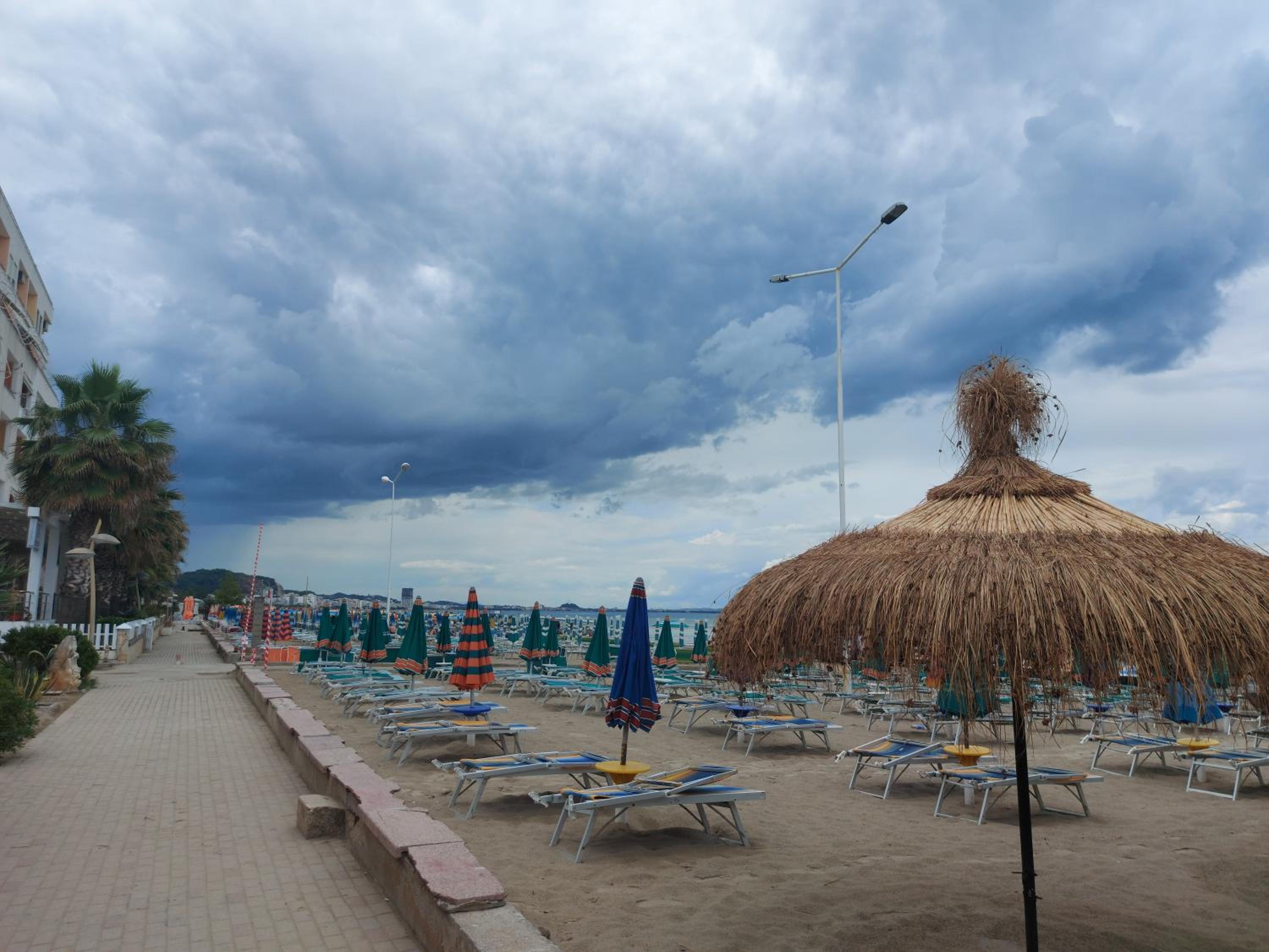Bral Apartment 7 - Two-Bedroom with Seaview