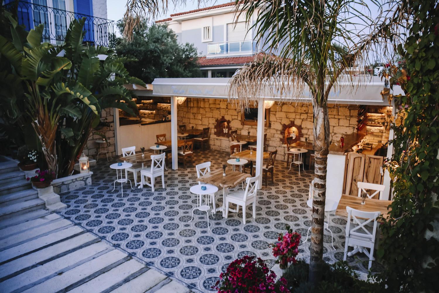Tarçın Alaçatı Otel