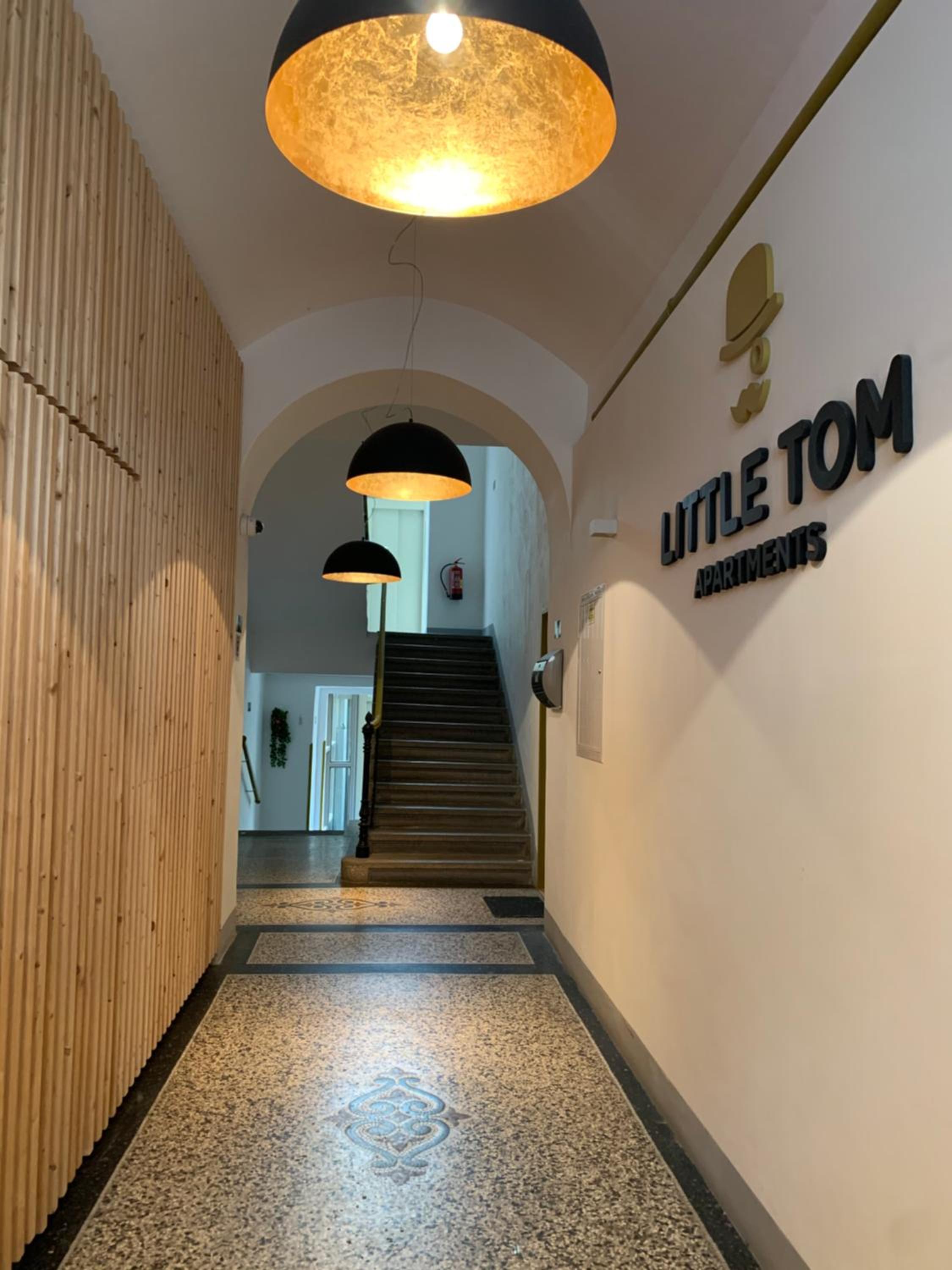 Little Tom Apartments