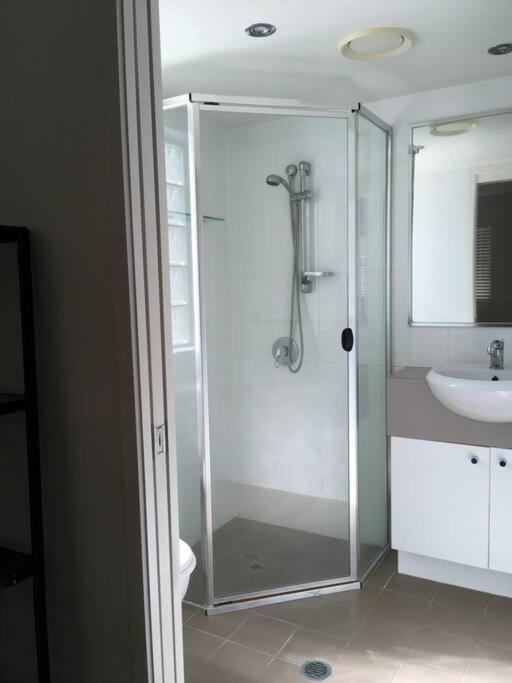 Brisbane Vacations - Merivale stay in South Brisbane two beds two baths one parking - Property Image 21