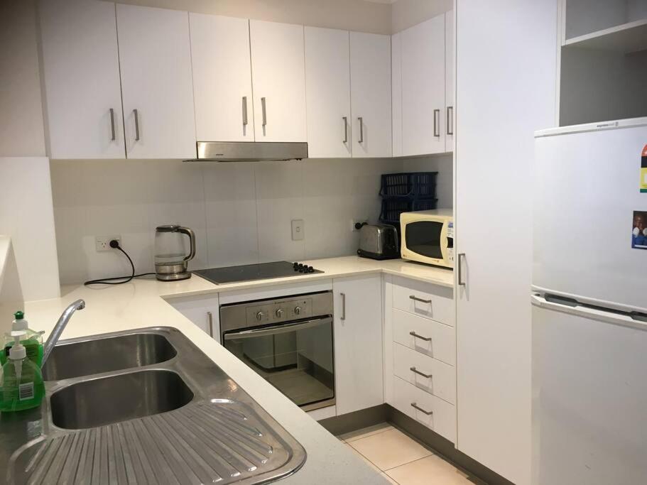 Brisbane Vacations - Merivale stay in South Brisbane two beds two baths one parking - Property Image 19