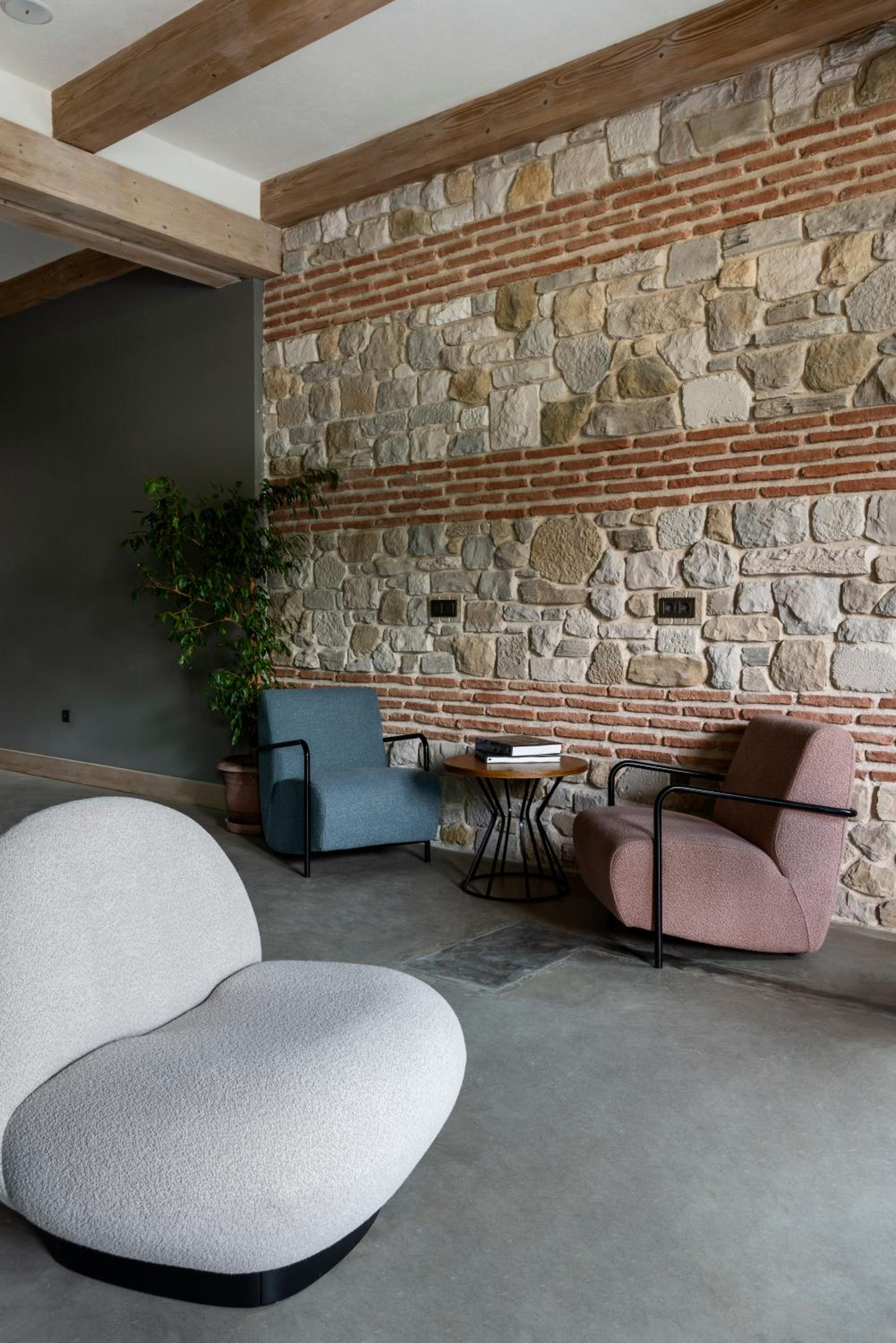 Petrion Otel - Image 27