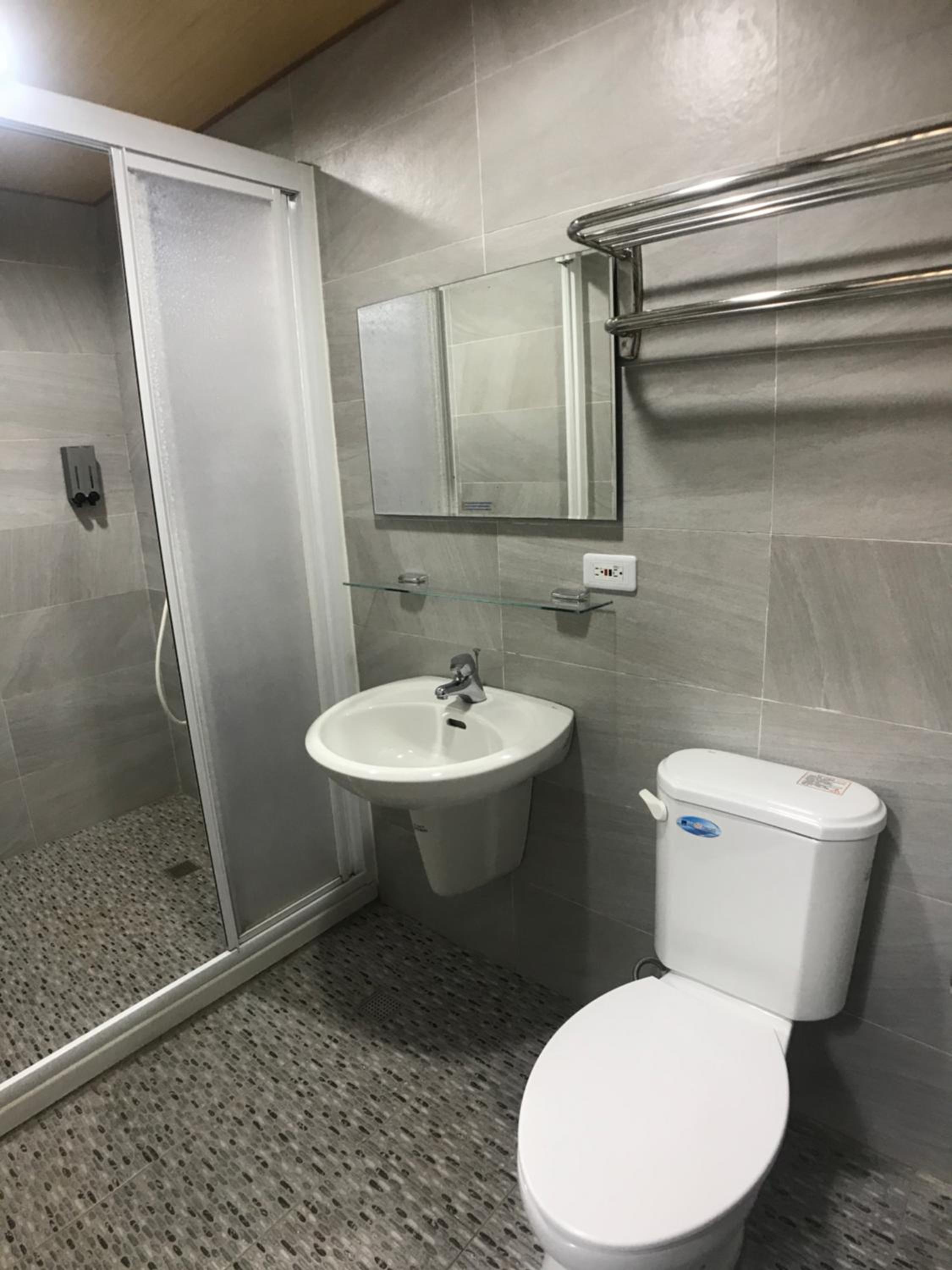 Photo 18