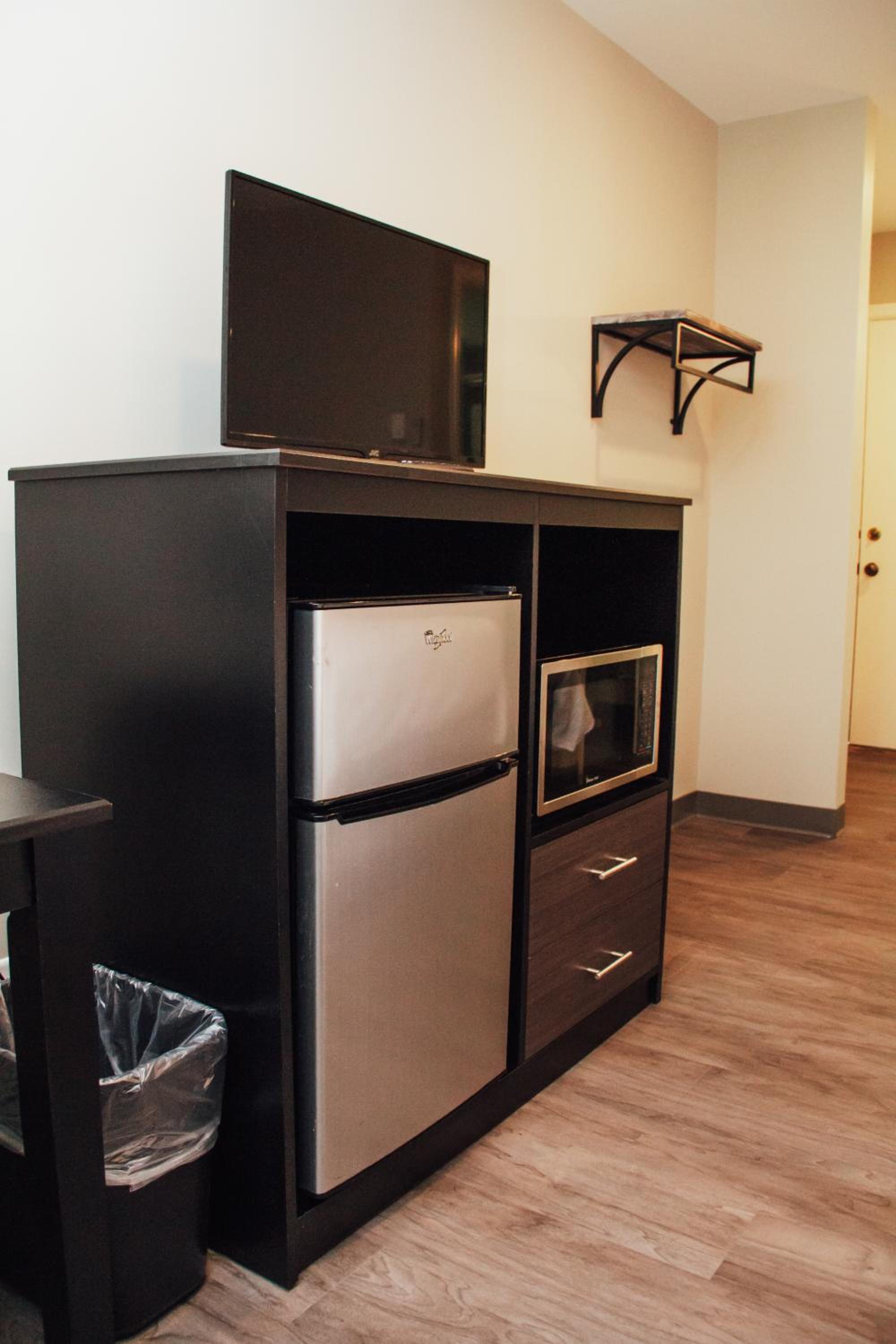 Country Squire Inn and Suites - Property Image 5