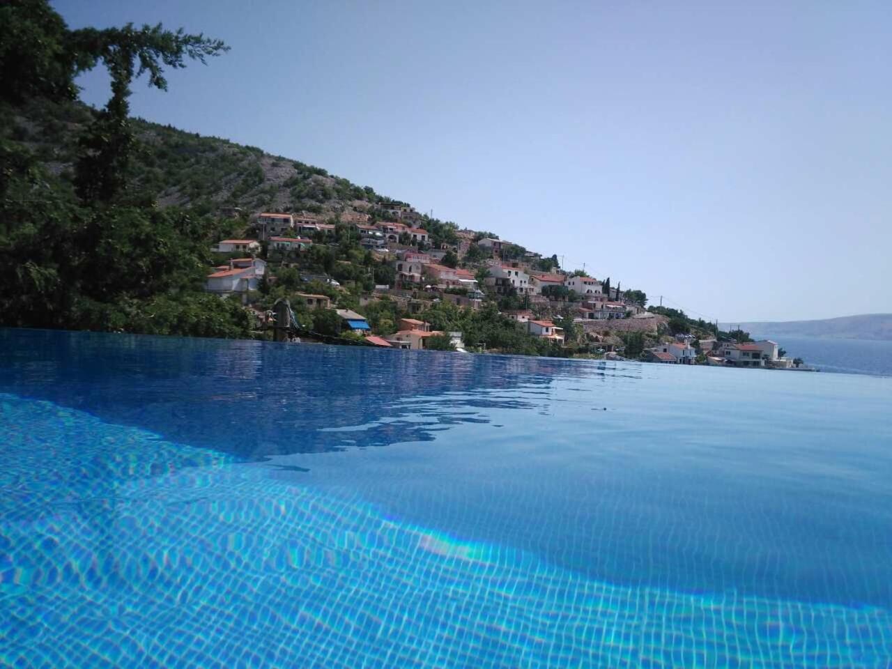 Villa Relax , with seaview and two pools near beach