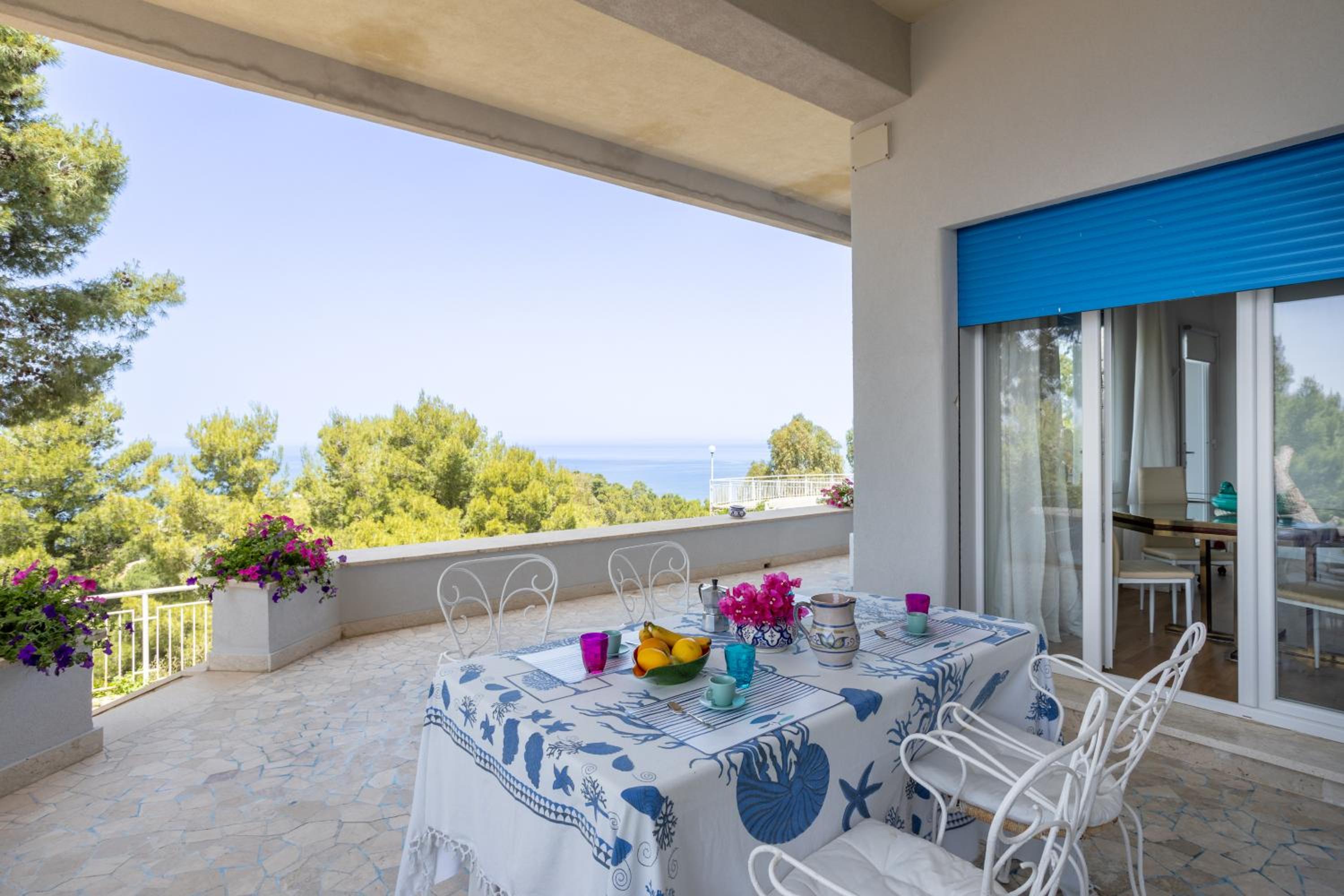 Solemar Sicilia - Villa delle Rocce view 3