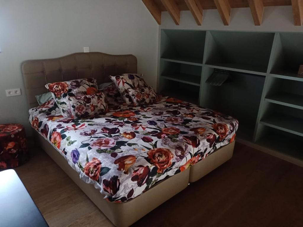 Mademoiselle Nineth met sauna