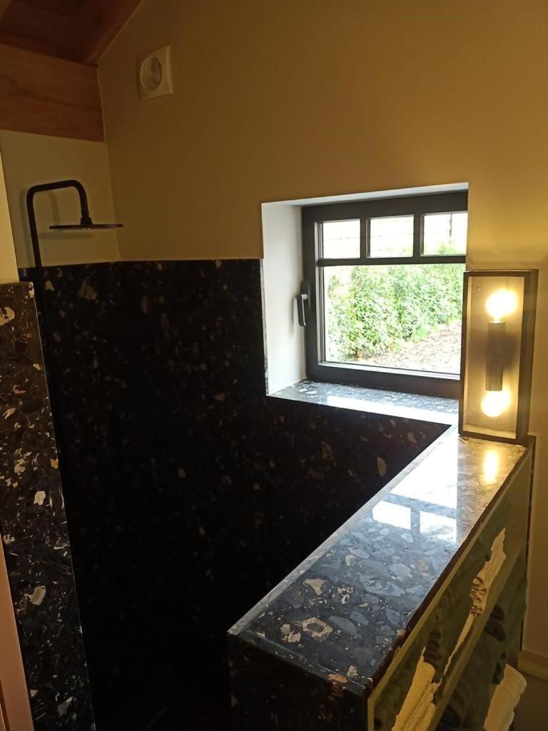 Mademoiselle Nineth met sauna
