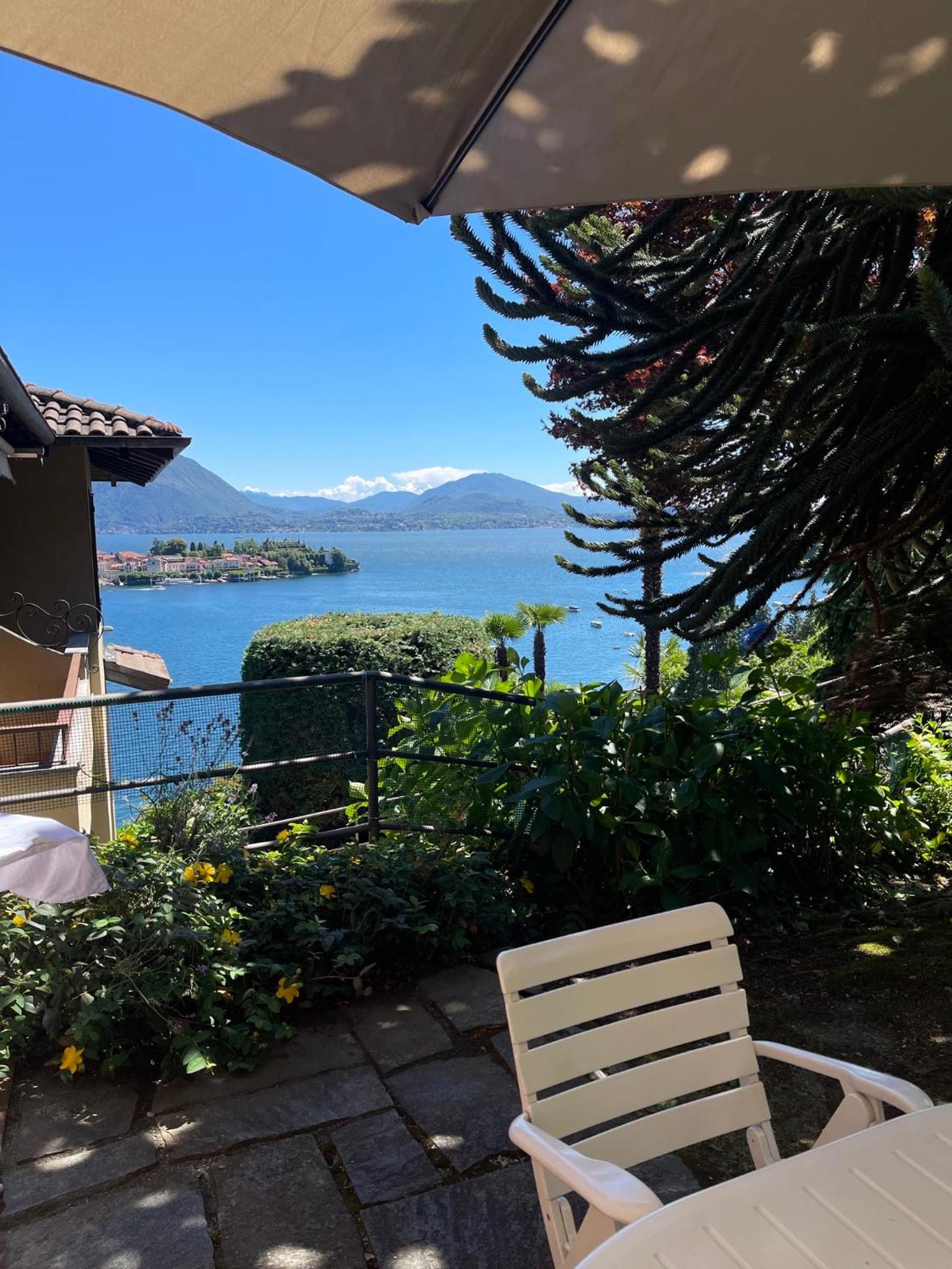 Appartamento vista Lago, giardino spiaggia a Stresa vista Isole Borromee e Golfo Borromeo - STRESAFLAT