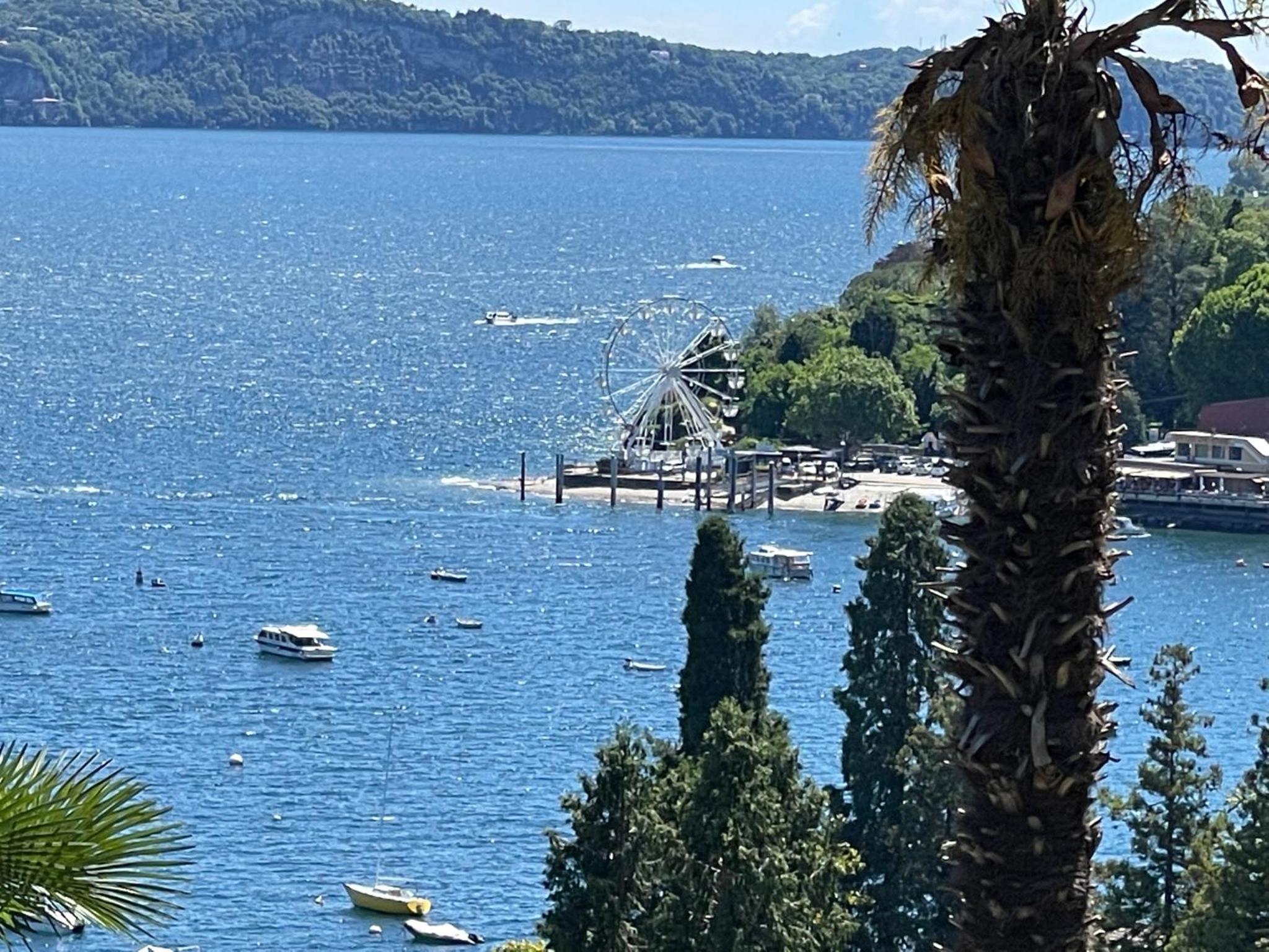 Appartamento vista Lago, giardino spiaggia a Stresa vista Isole Borromee e Golfo Borromeo - STRESAFLAT