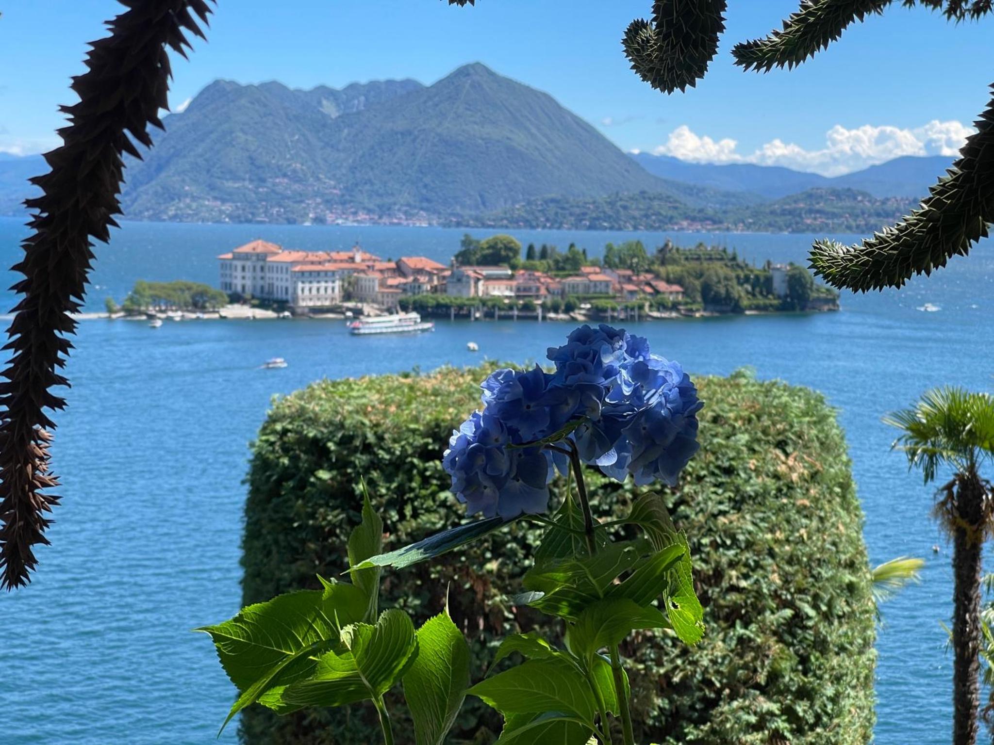Appartamento vista Lago, giardino spiaggia a Stresa vista Isole Borromee e Golfo Borromeo - STRESAFLAT