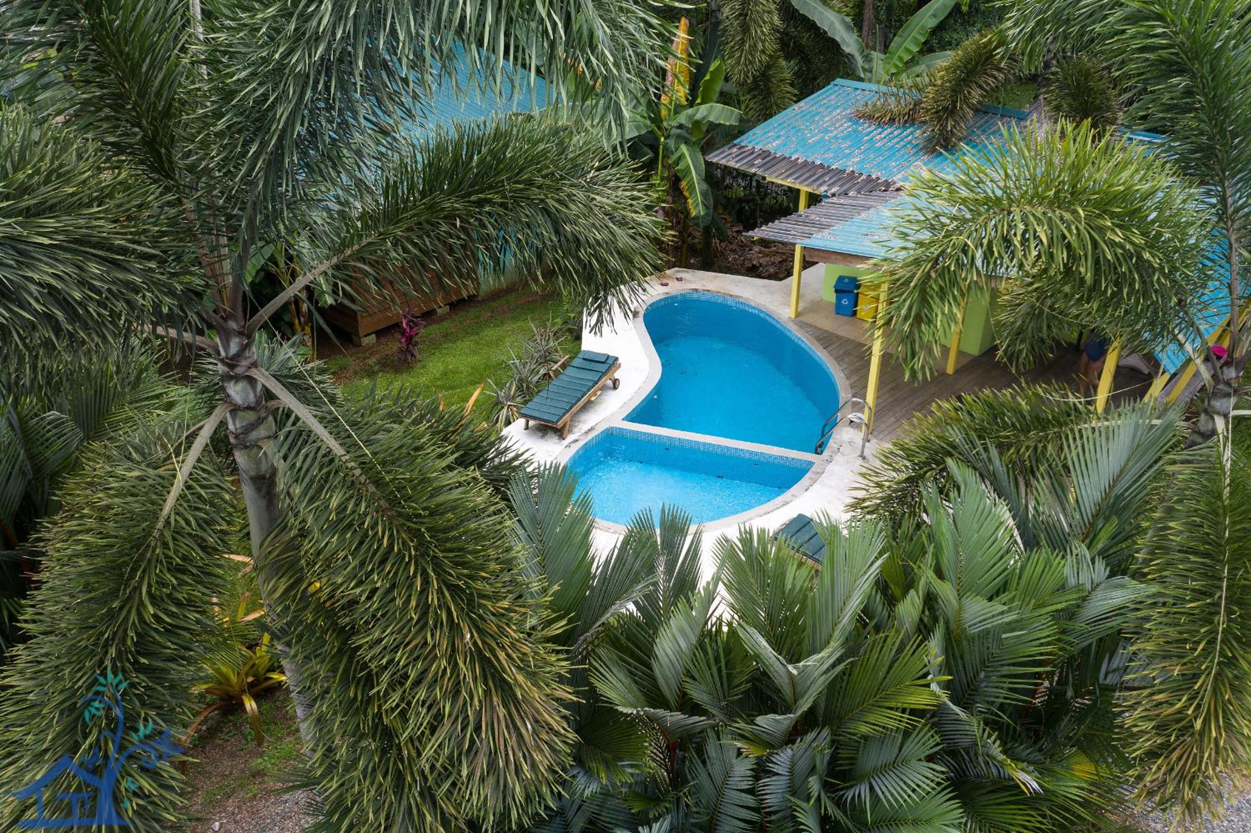 Beachfront Villa Starfish w AC and POOL