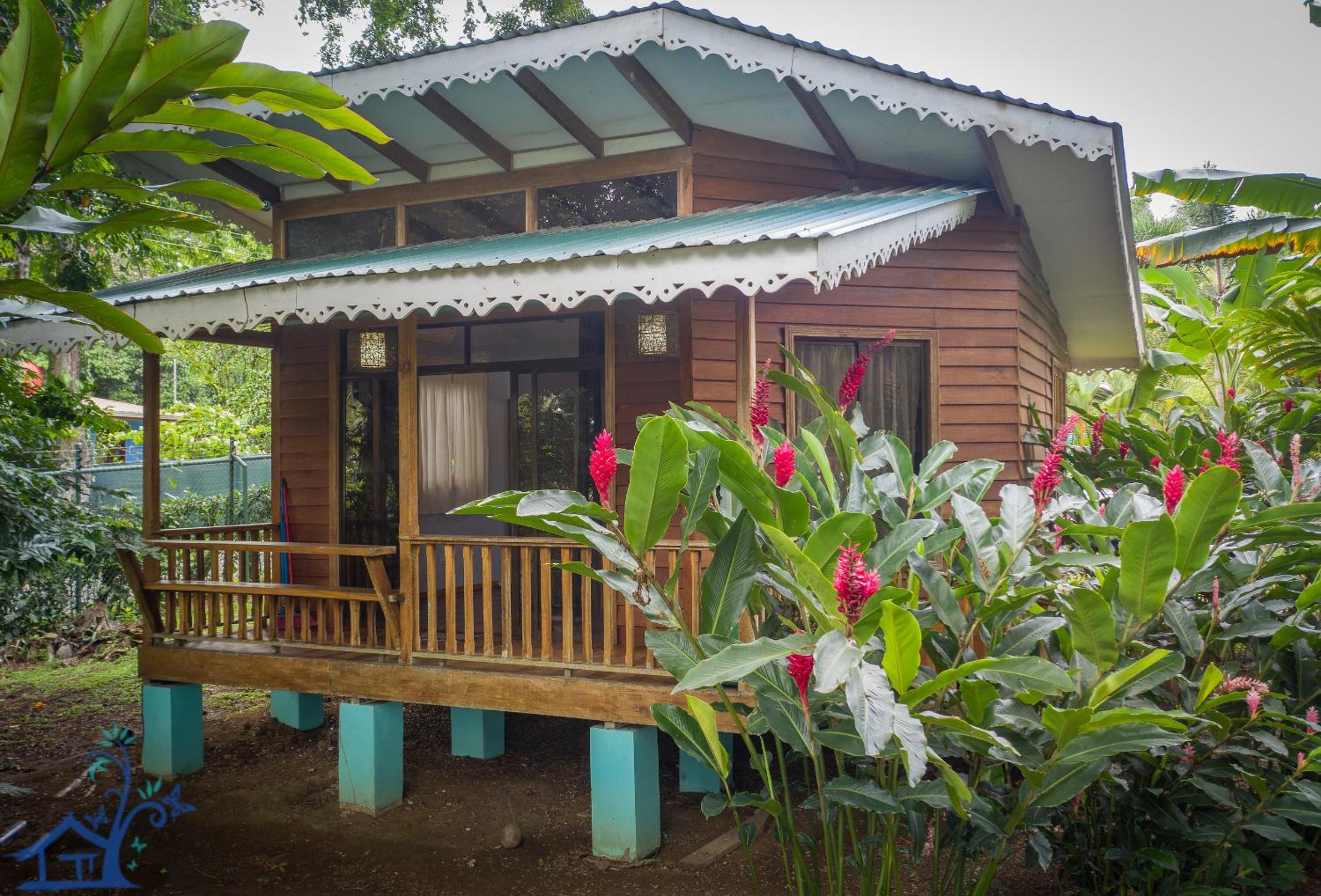 Beachfront Villa Starfish w AC and POOL