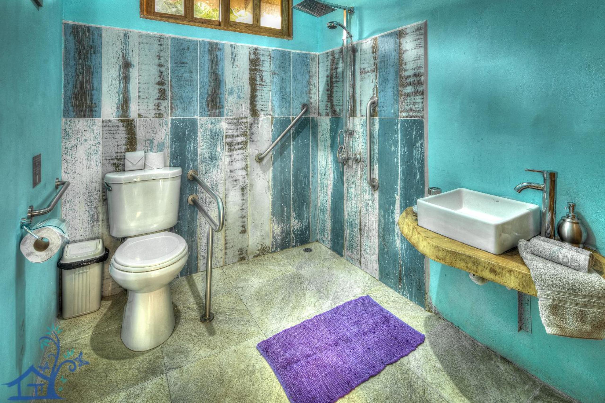 Beachfront Villas Puerto Viejo w AC and POOL