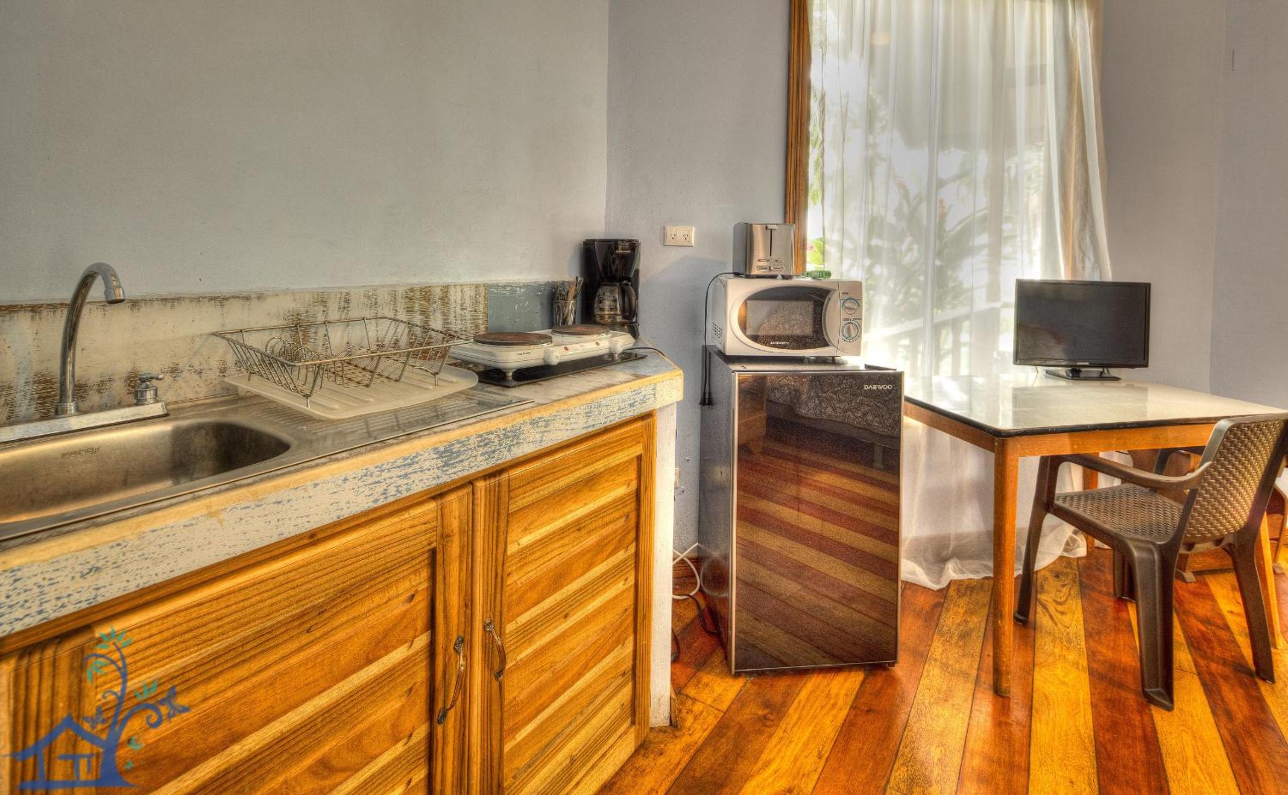 Beachfront Villas Puerto Viejo w AC and POOL