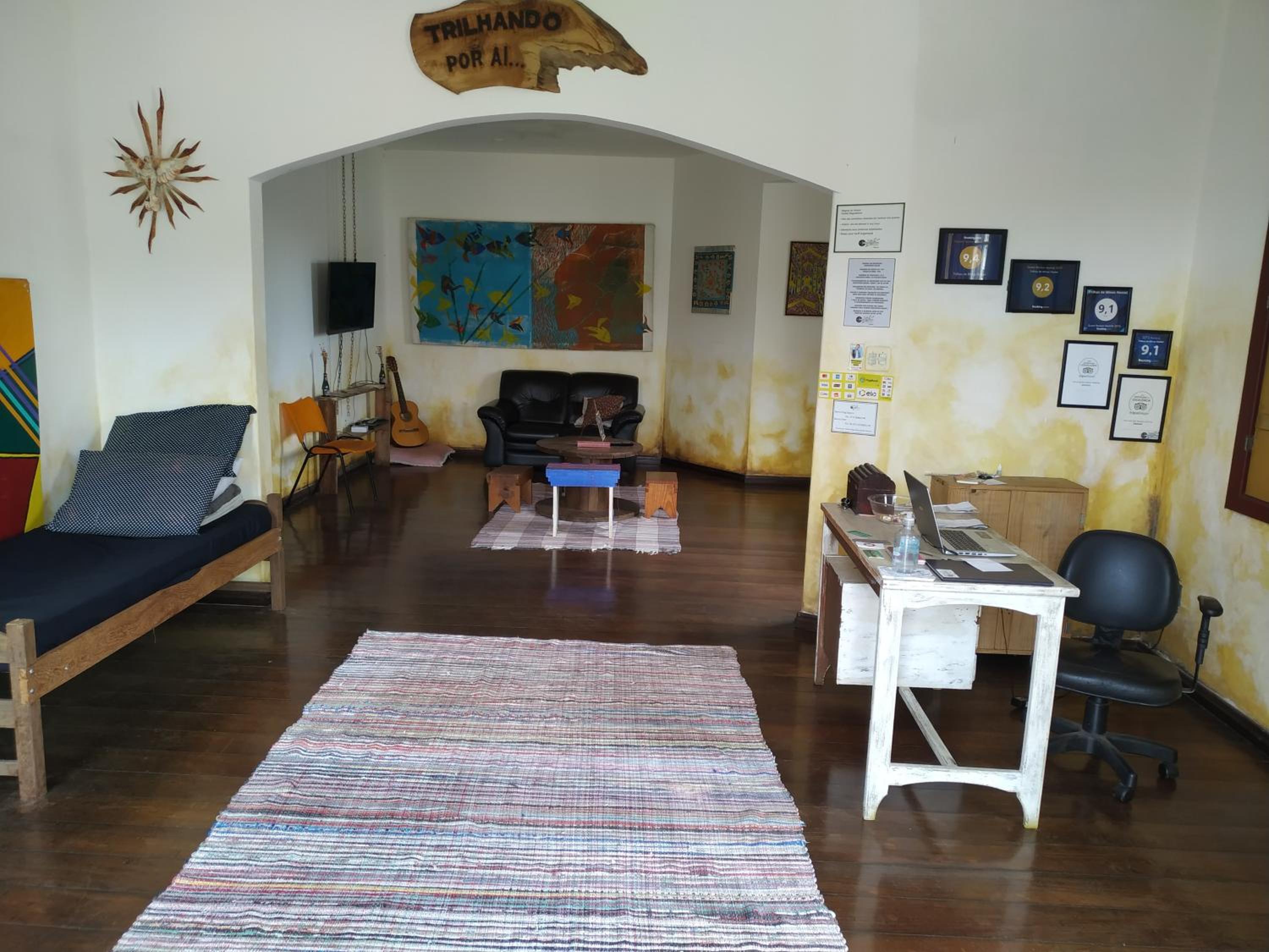 Trilhas de Minas Hostel Camping