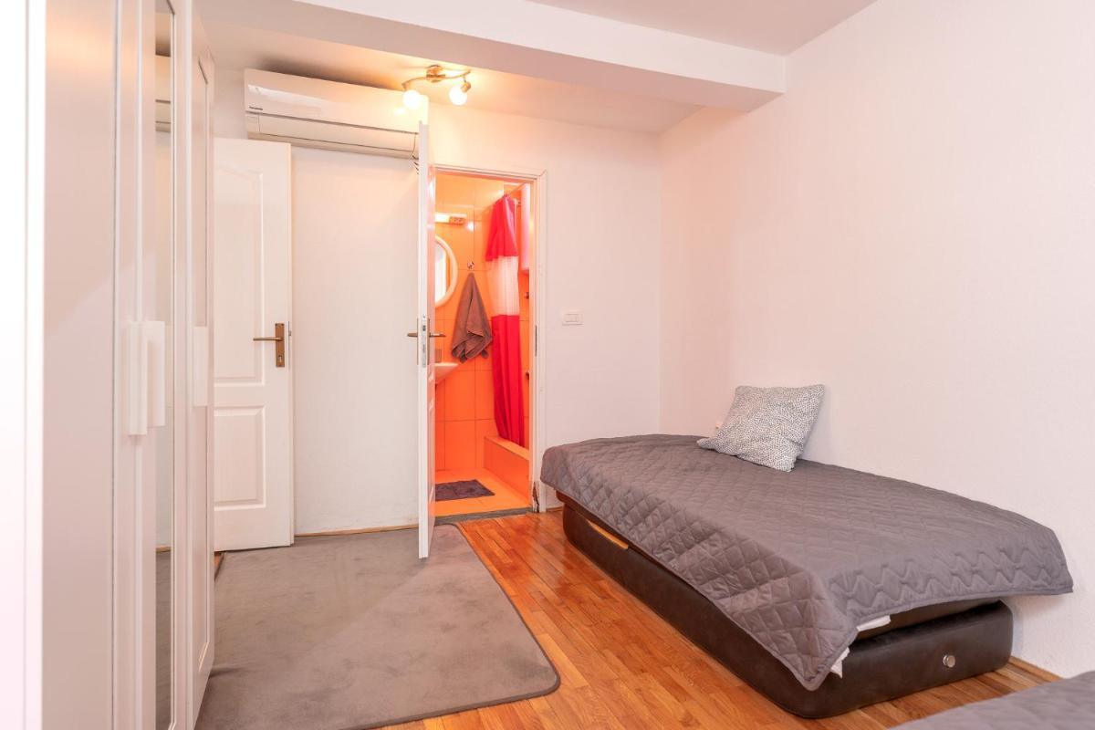 Photo 40