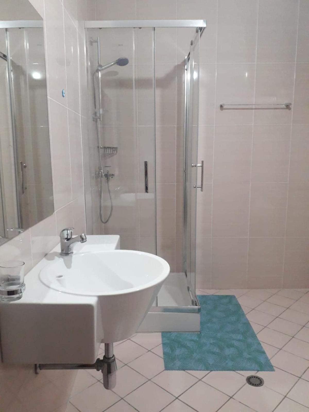Center-sea view apartament,Sarande