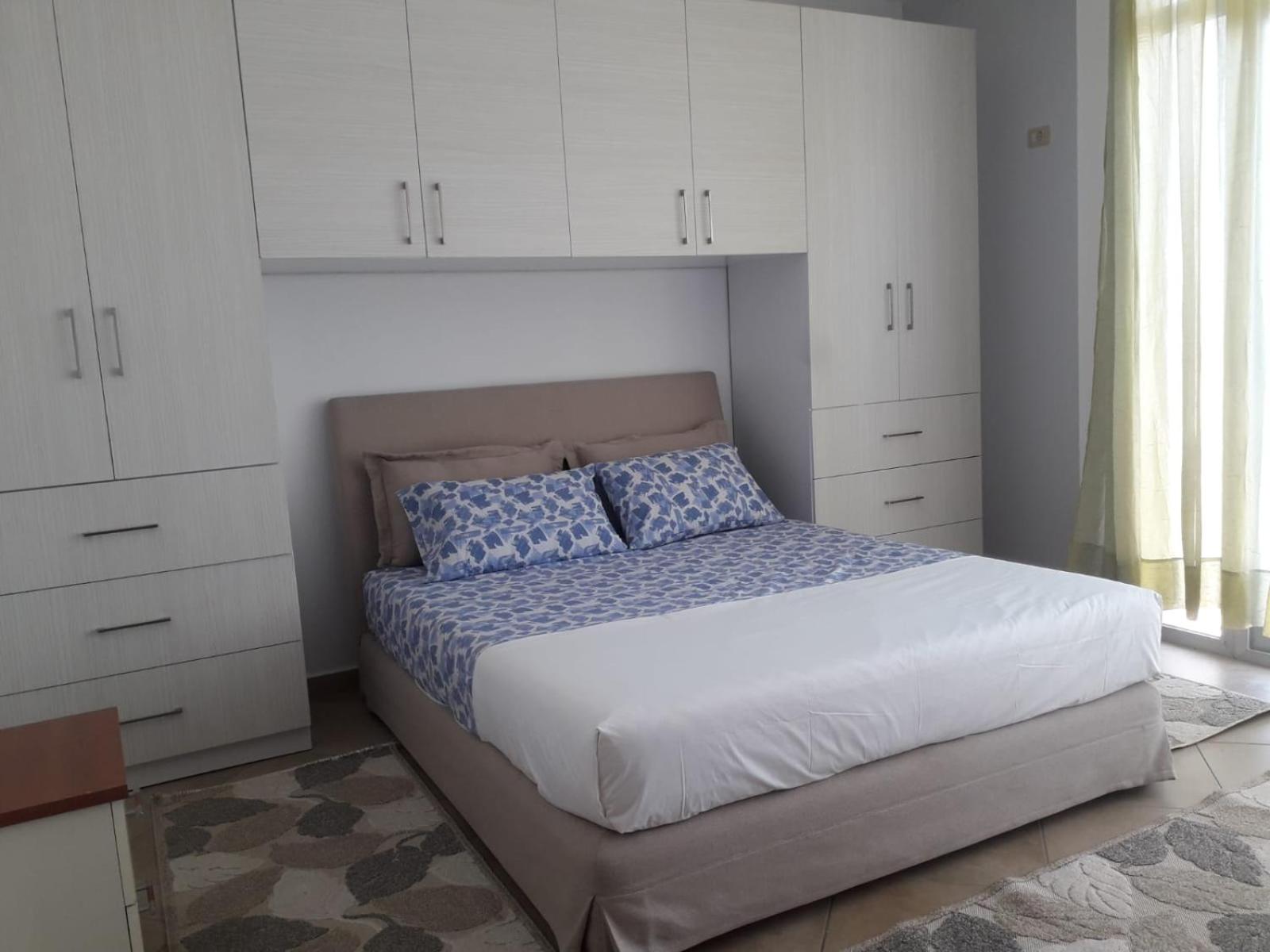 Center-sea view apartament,Sarande