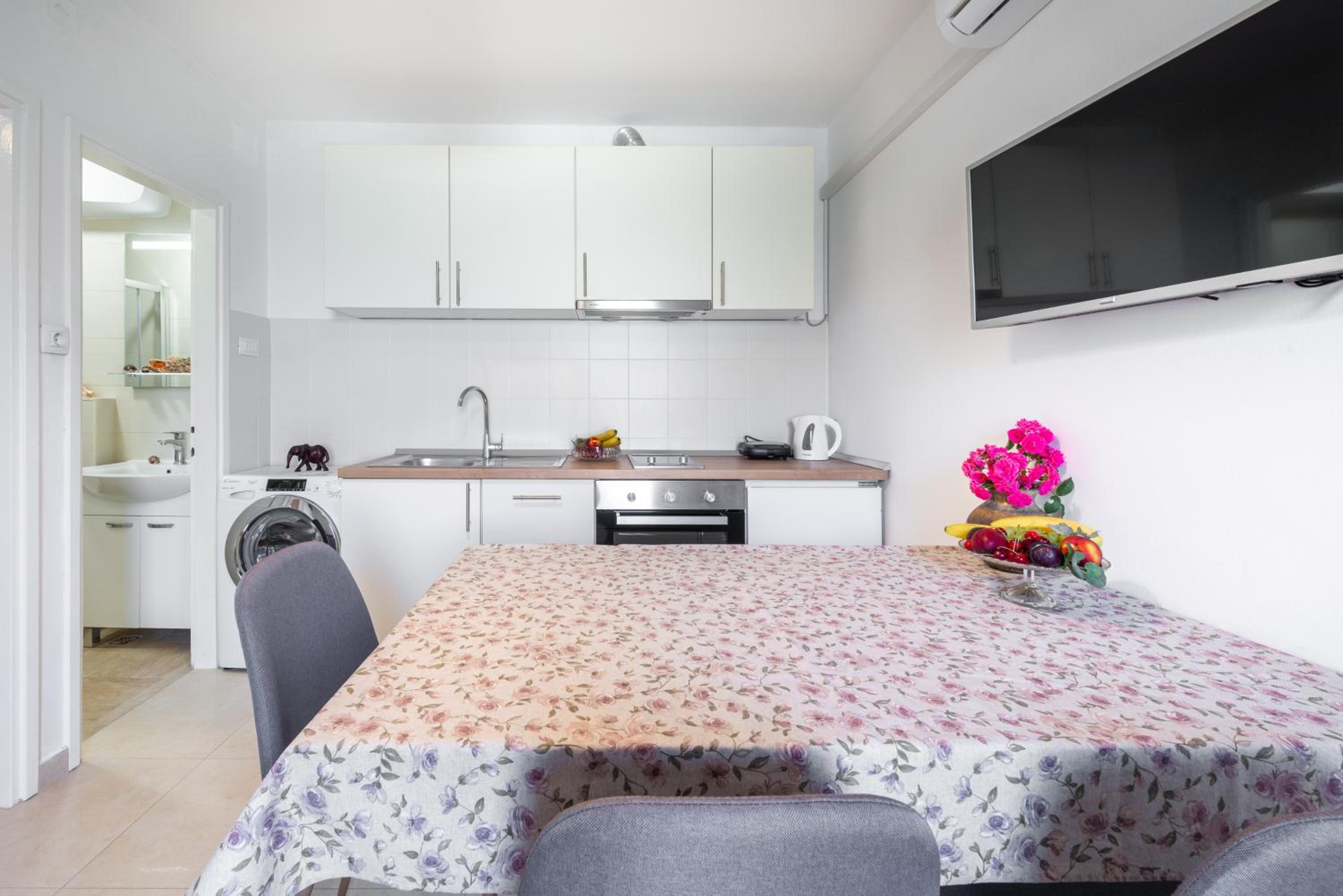 Sea Shell Apartments