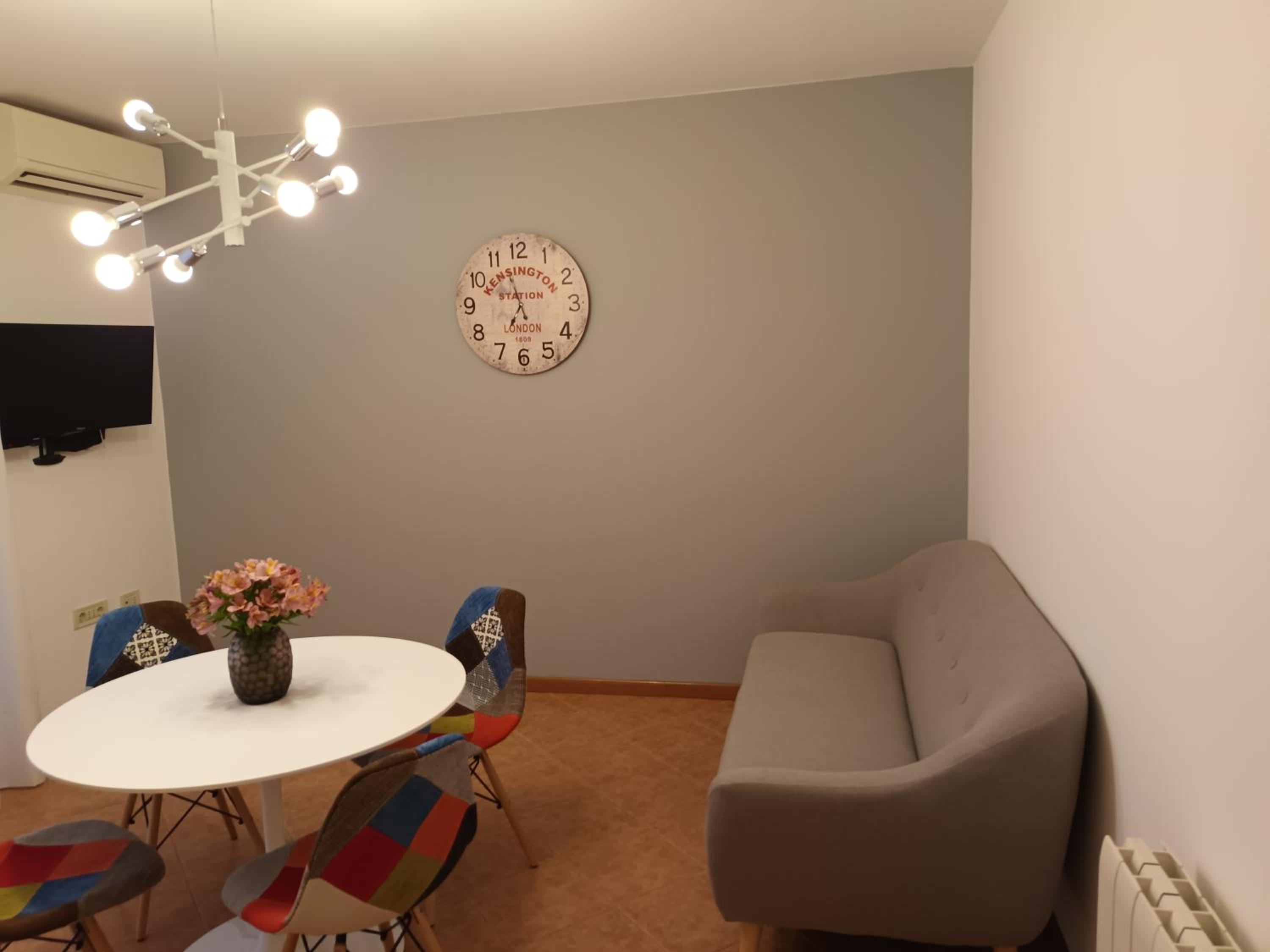 Apartments Leo