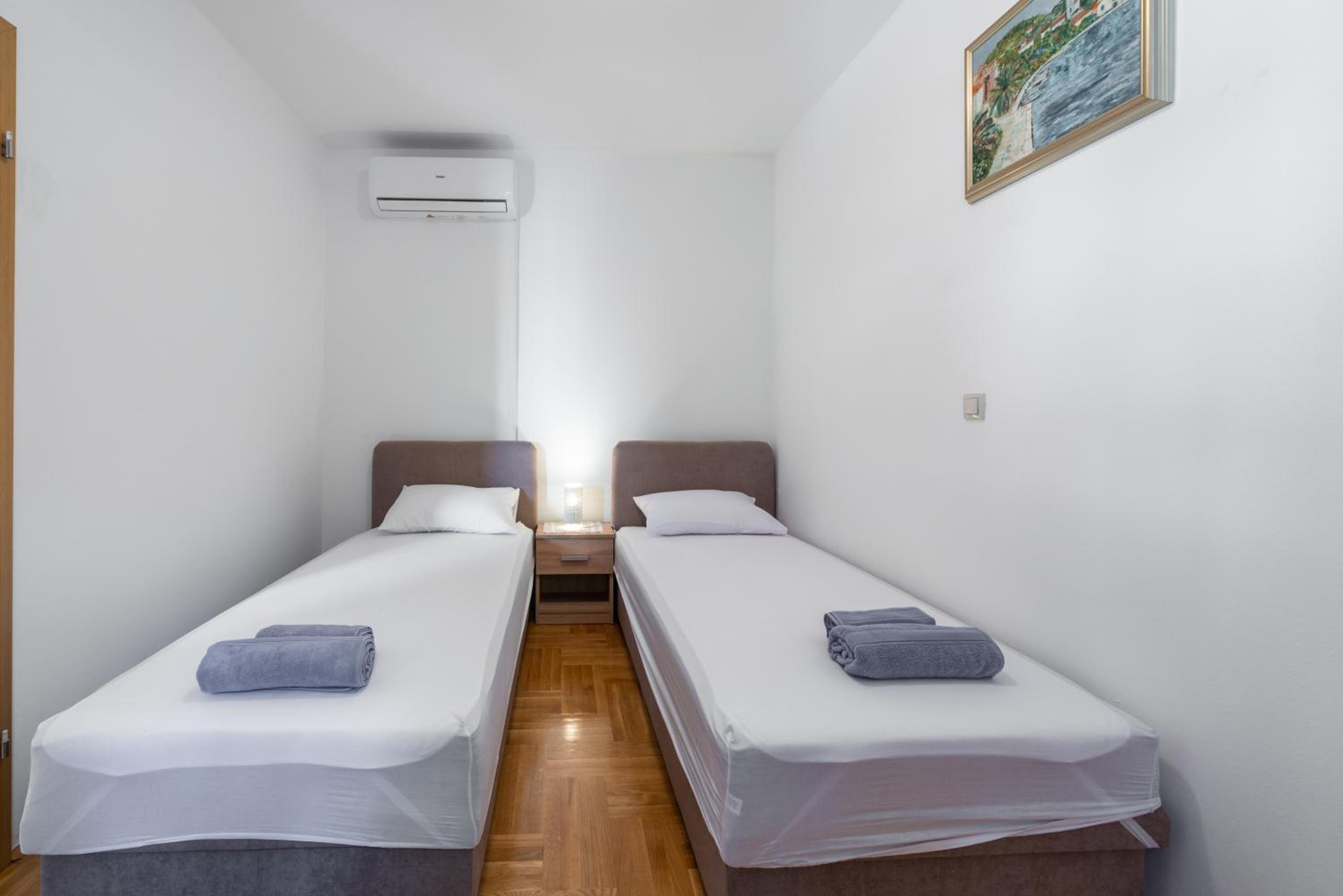 Sea Shell Apartments