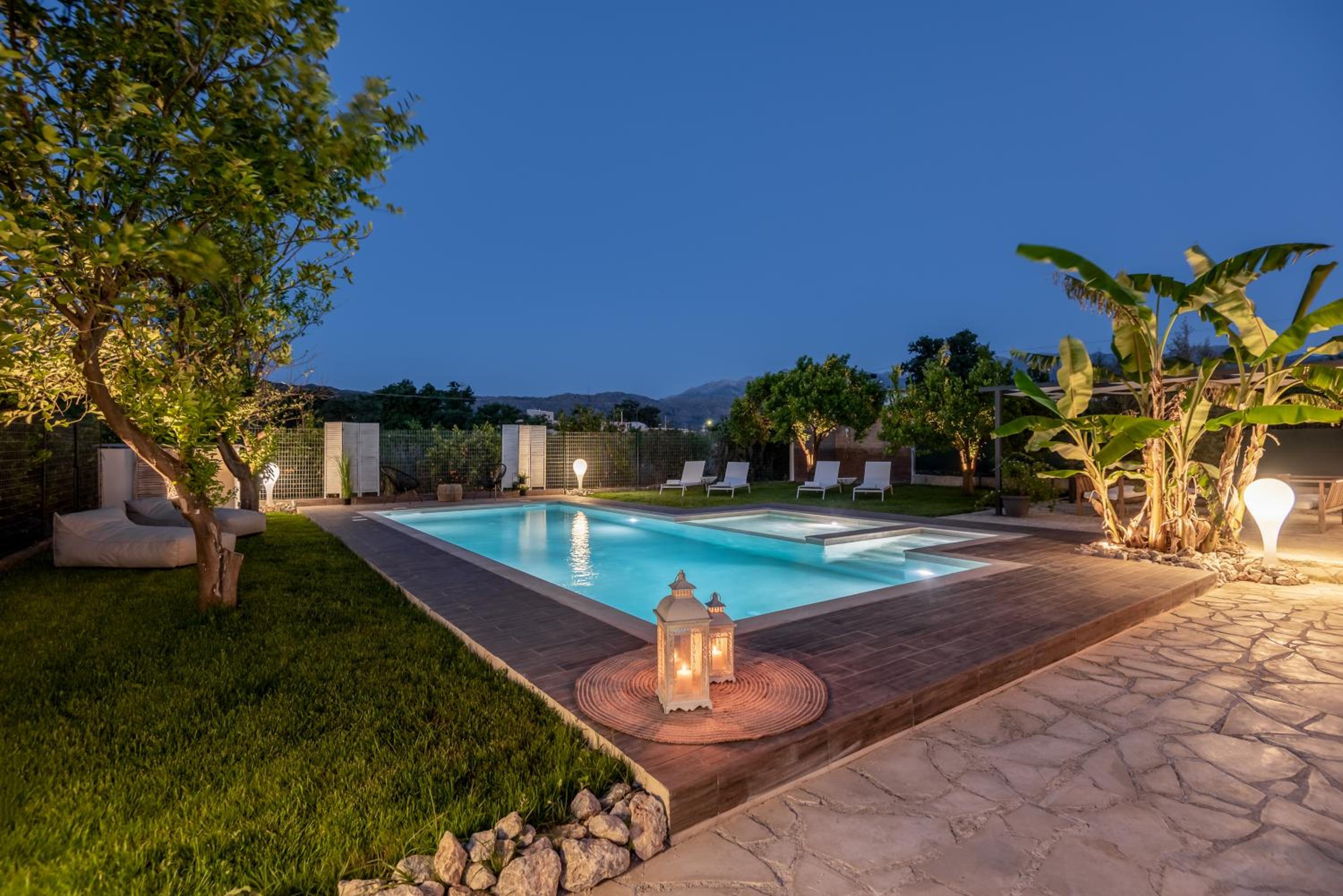 Elenas Home - Dream & Love apts w Private pool view 2