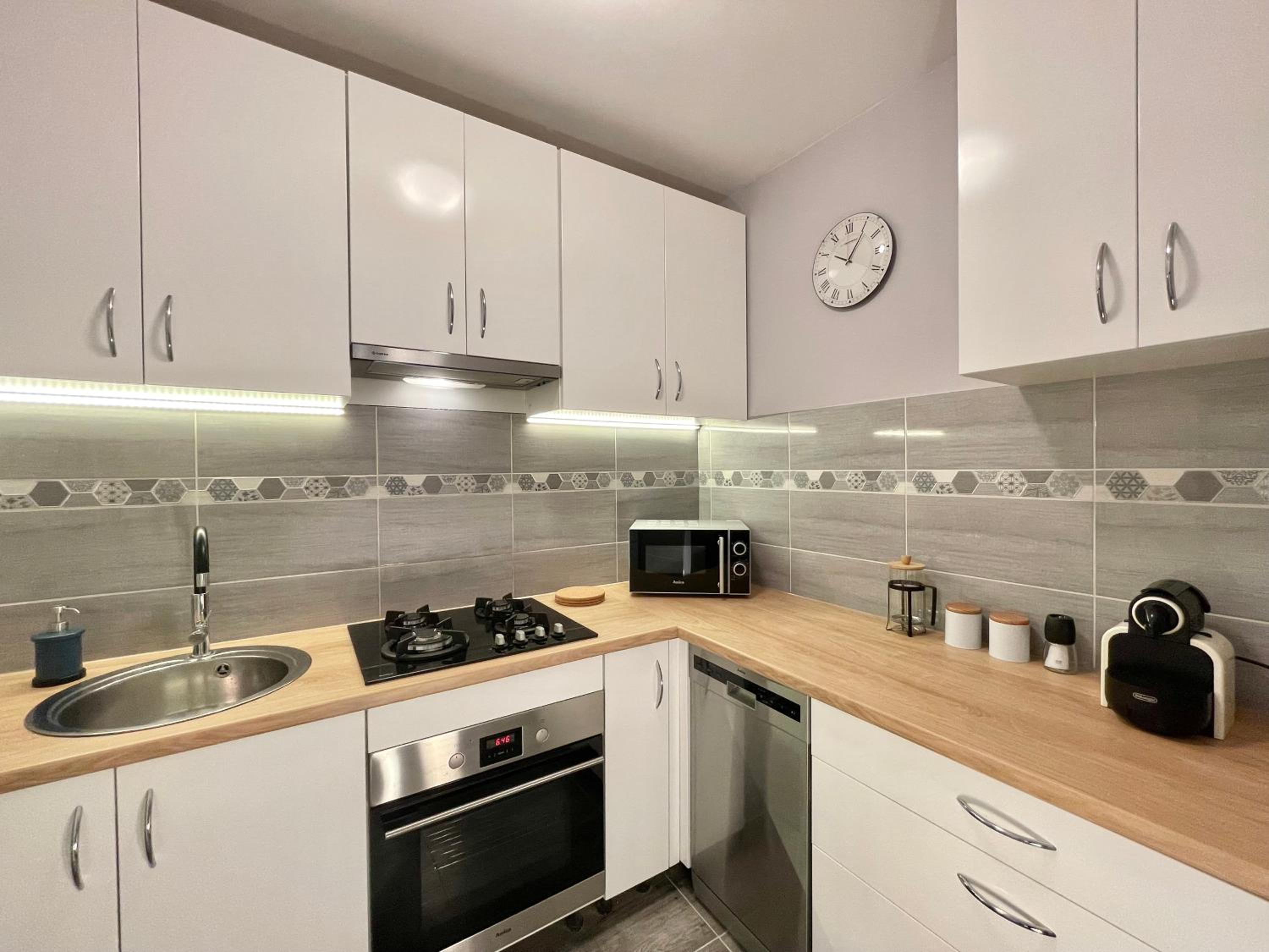 Apartament przy Atrium, stacja metra Rondo ONZ view 2