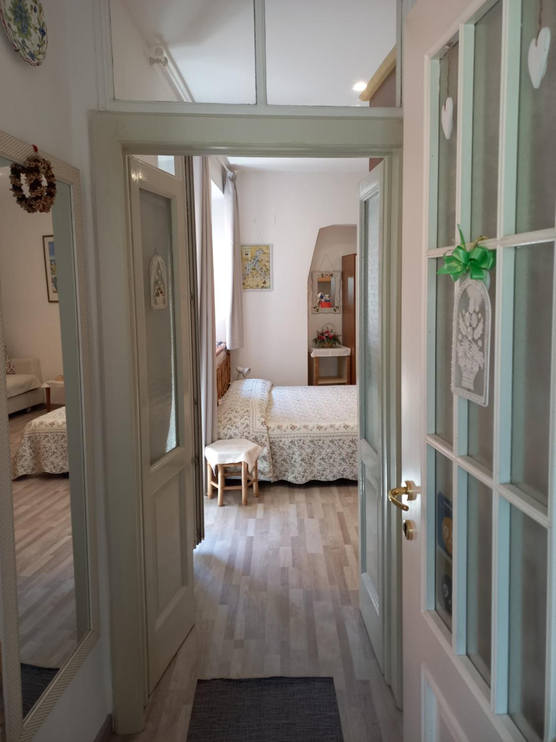 Bellagio Center Apartment n°12 view 3