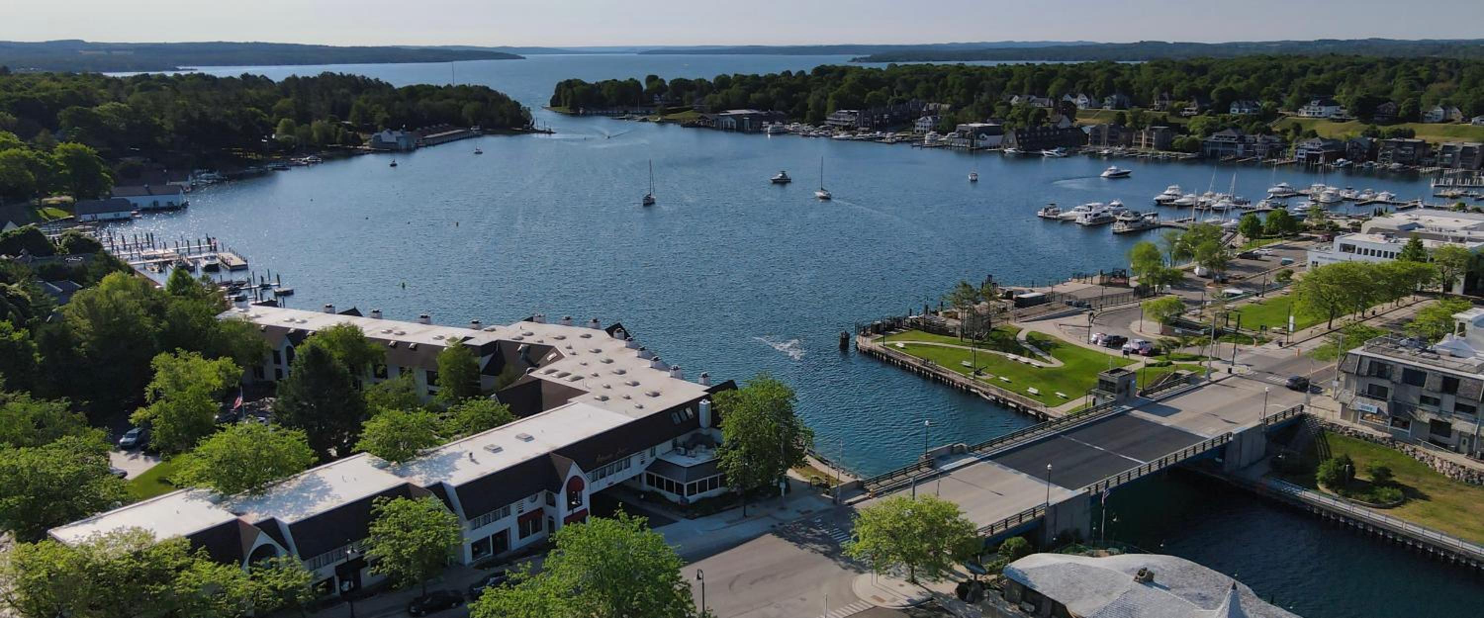 108 Edgewater Inn view 5