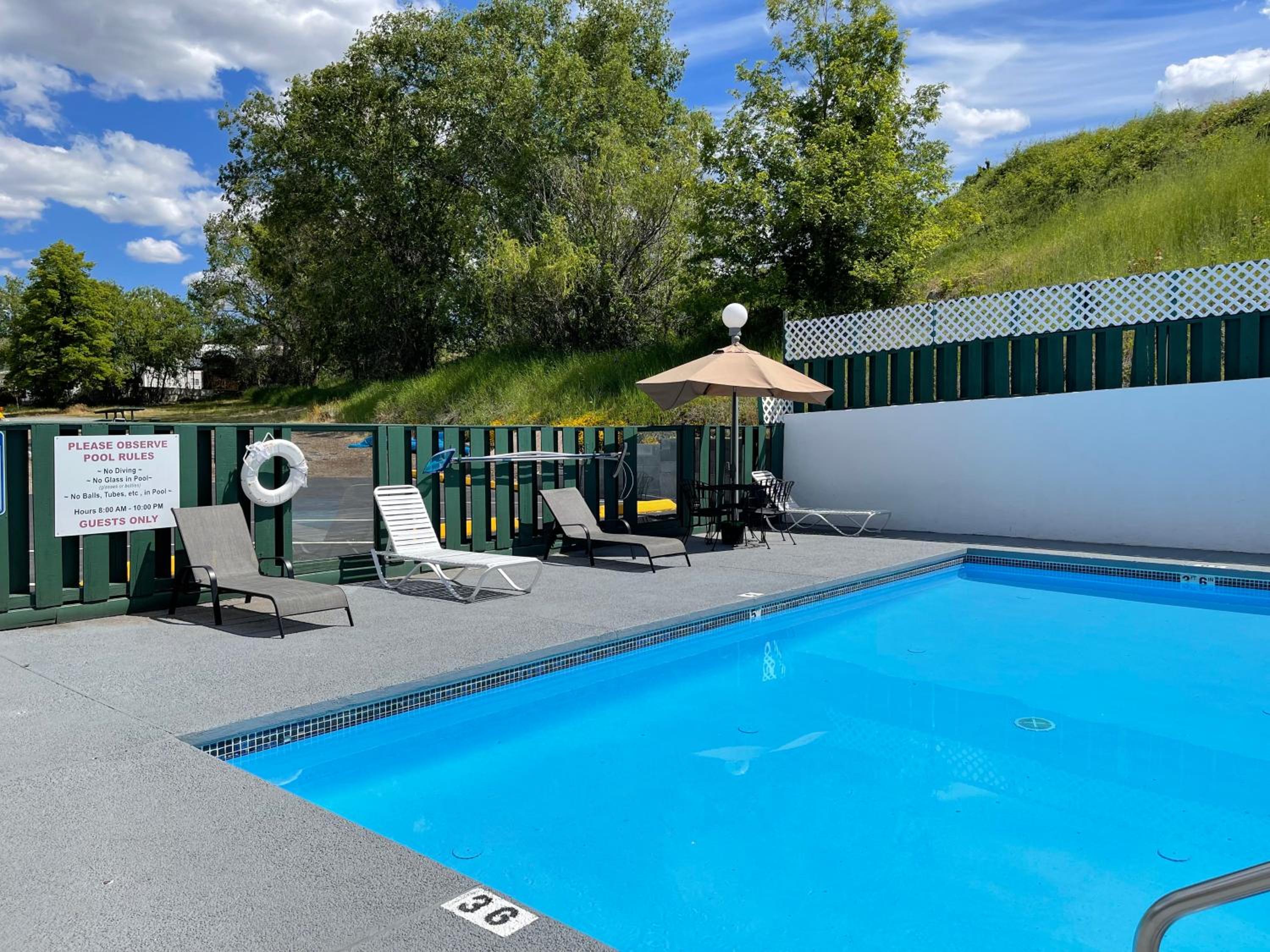 Apple Inn Motel