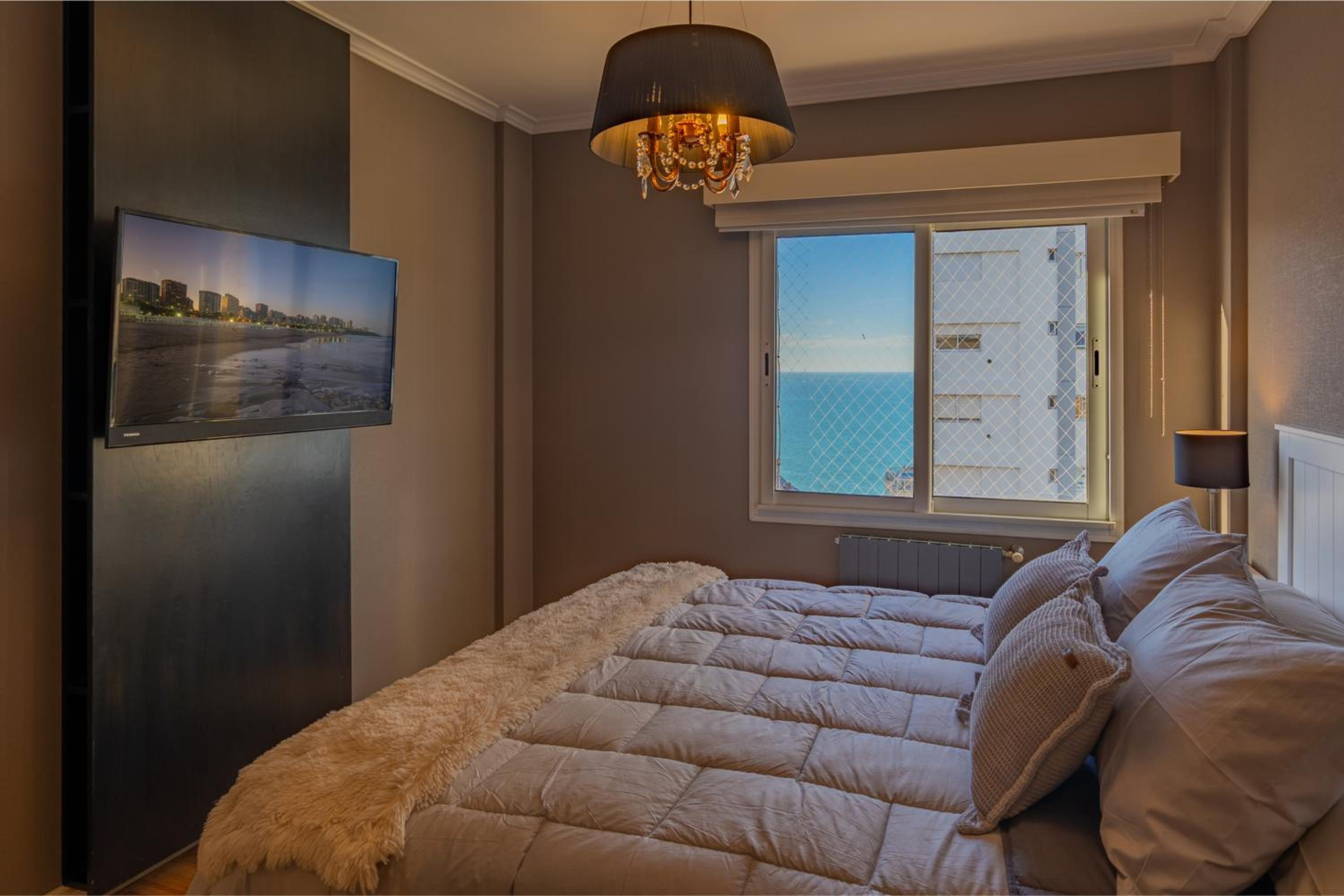 Departamento Varese Güemes Alta Gama Luxury 4/5 Pax Vista Mar