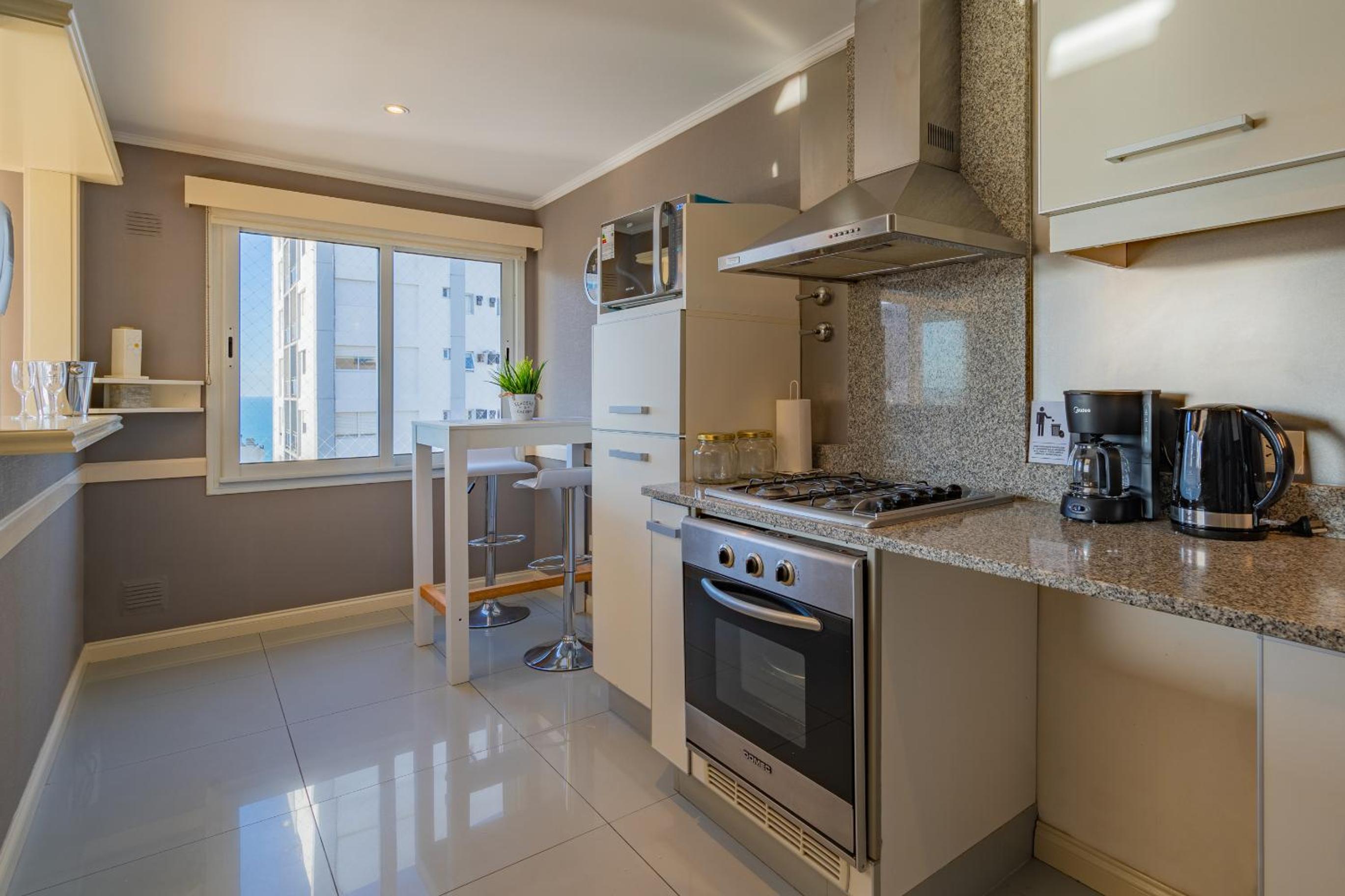 Departamento Varese Güemes Alta Gama Luxury 4/5 Pax Vista Mar