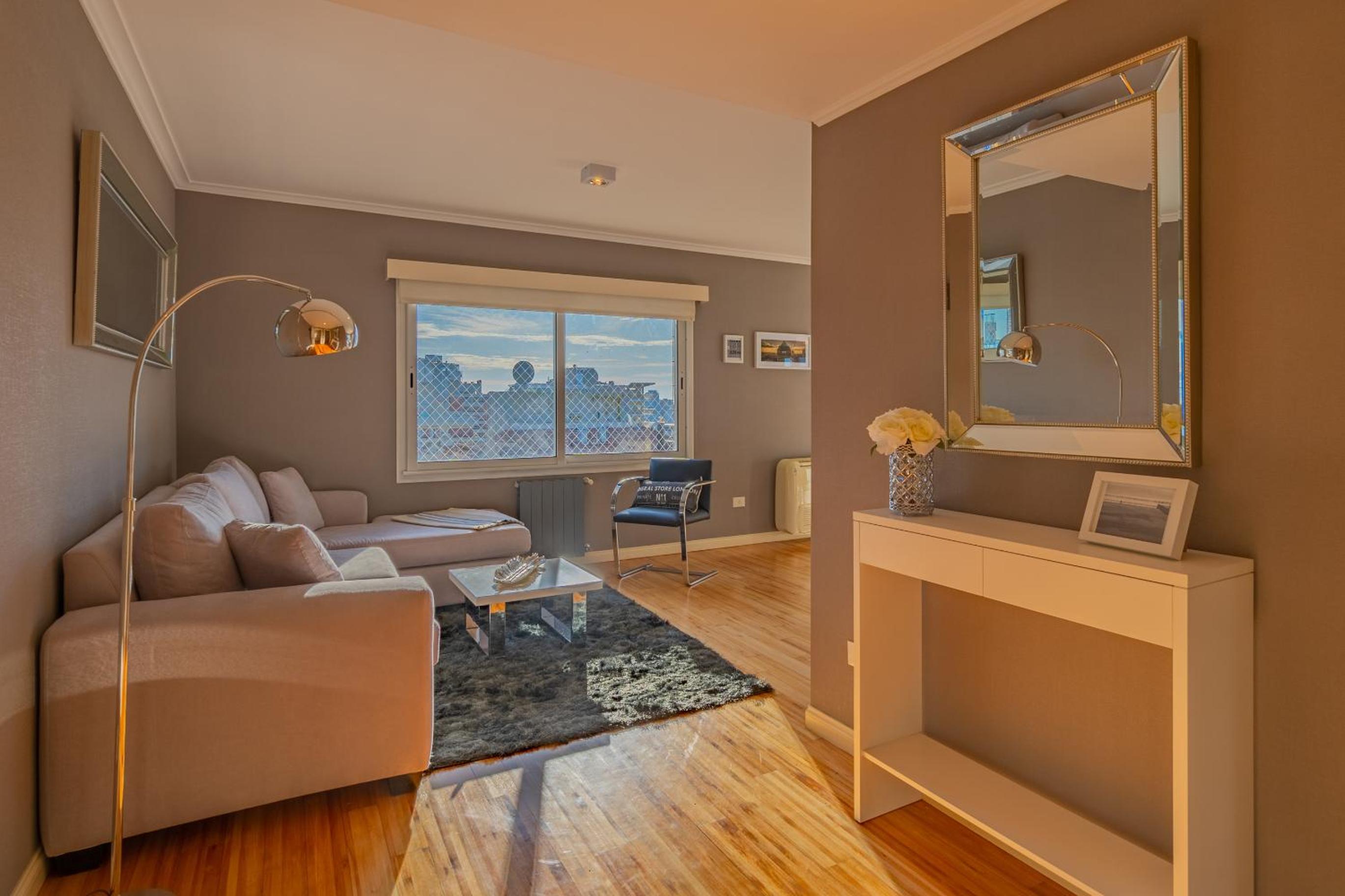 Departamento Varese Güemes Alta Gama Luxury 4/5 Pax Vista Mar