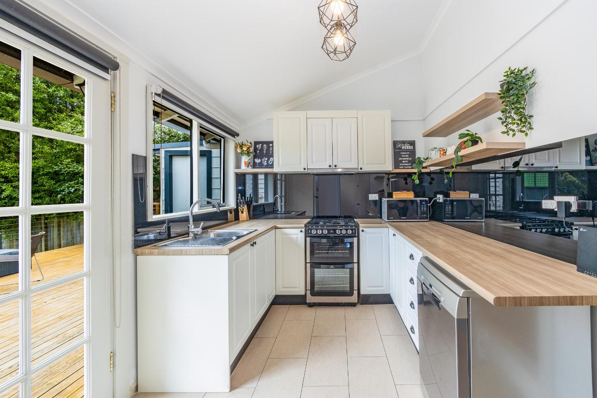 Sunshine Cottage
