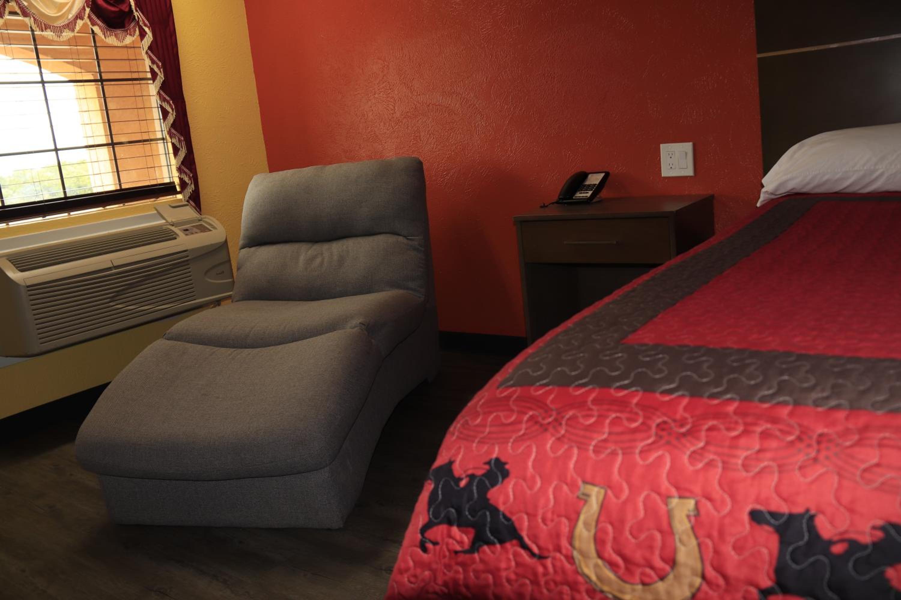 Chaparral Motel Hallettsville