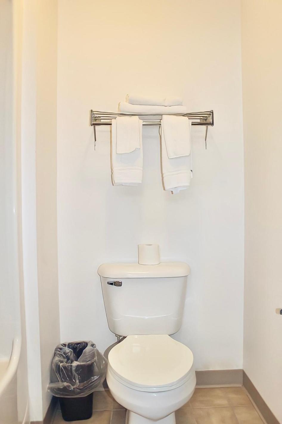 AmeriVu Inn And Suites, Photo 18