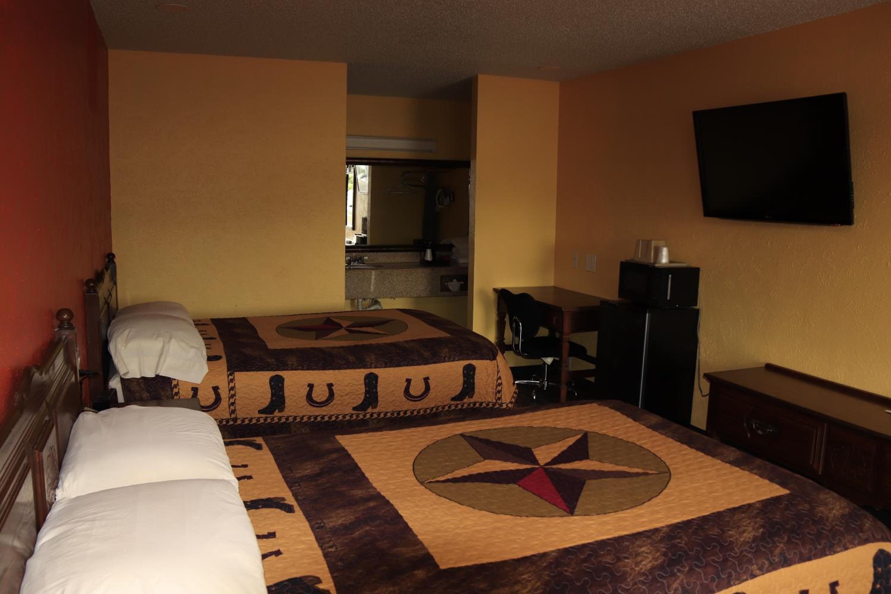Chaparral Motel Hallettsville