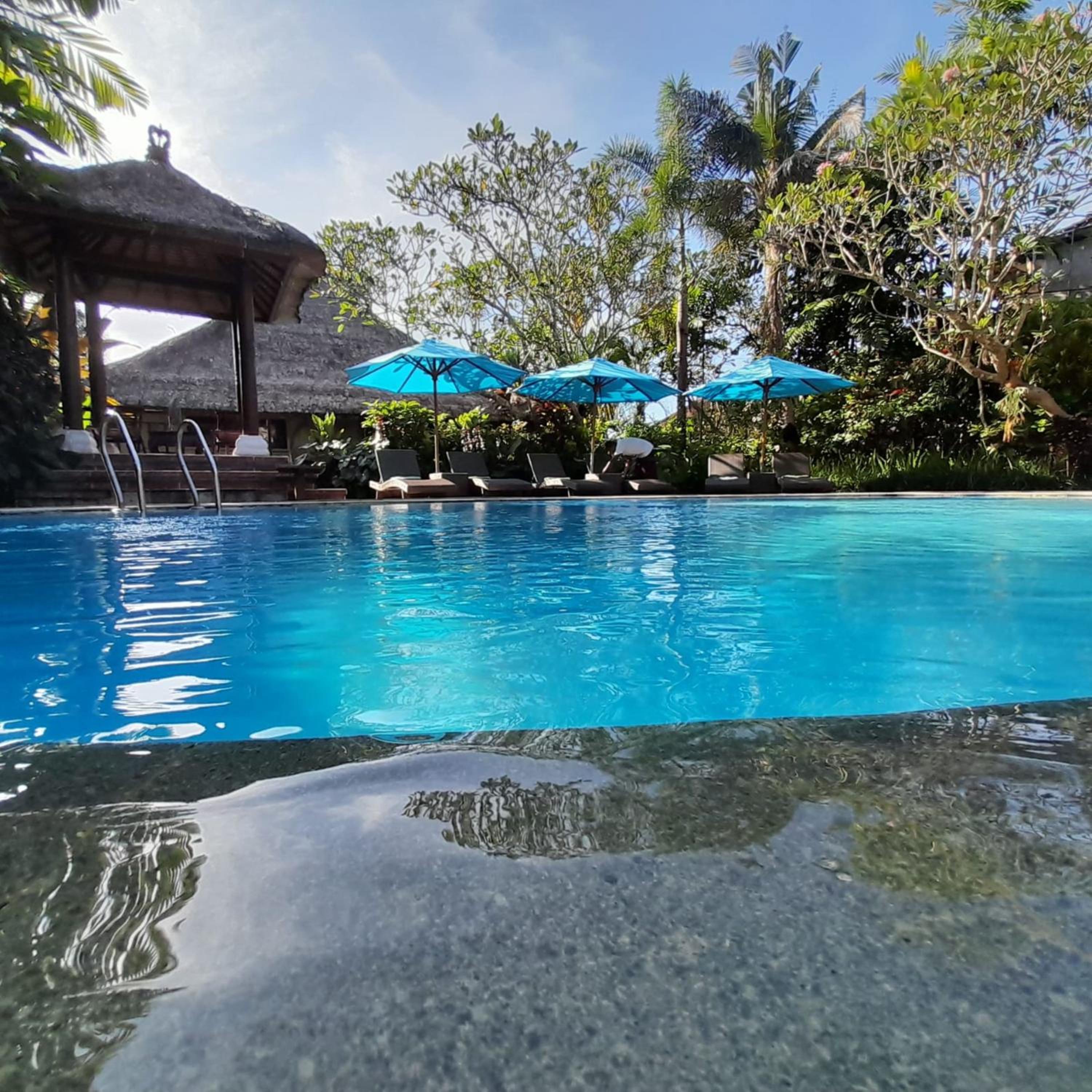 Sama's Cottages and Villas