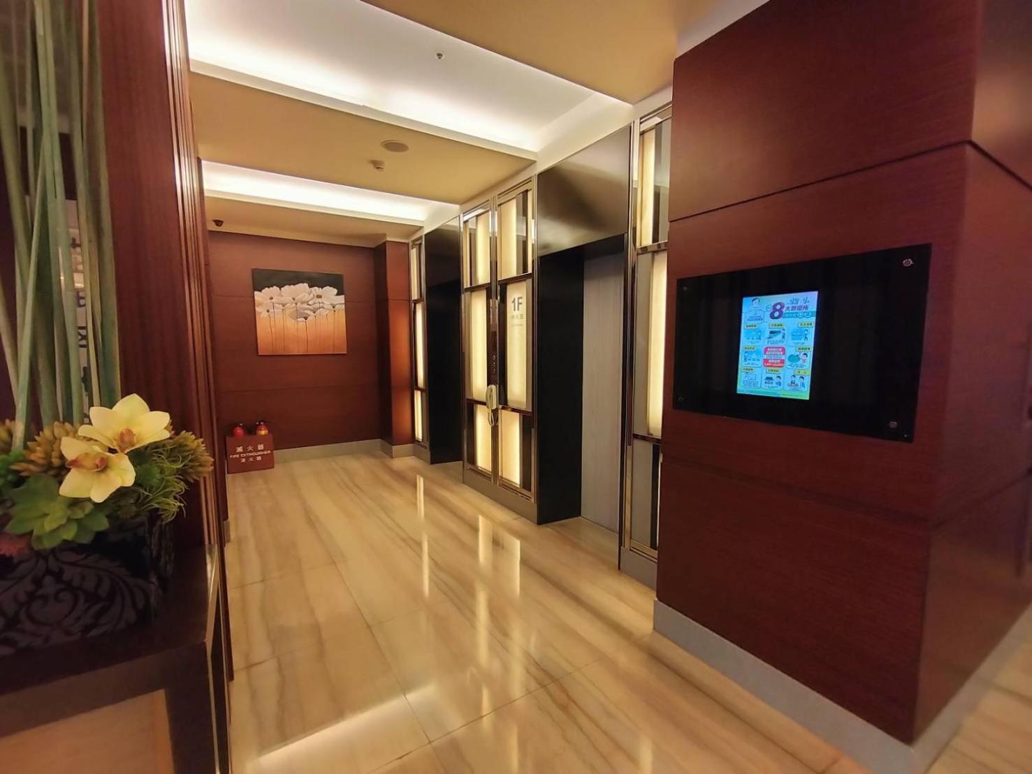 Urban Hotel33