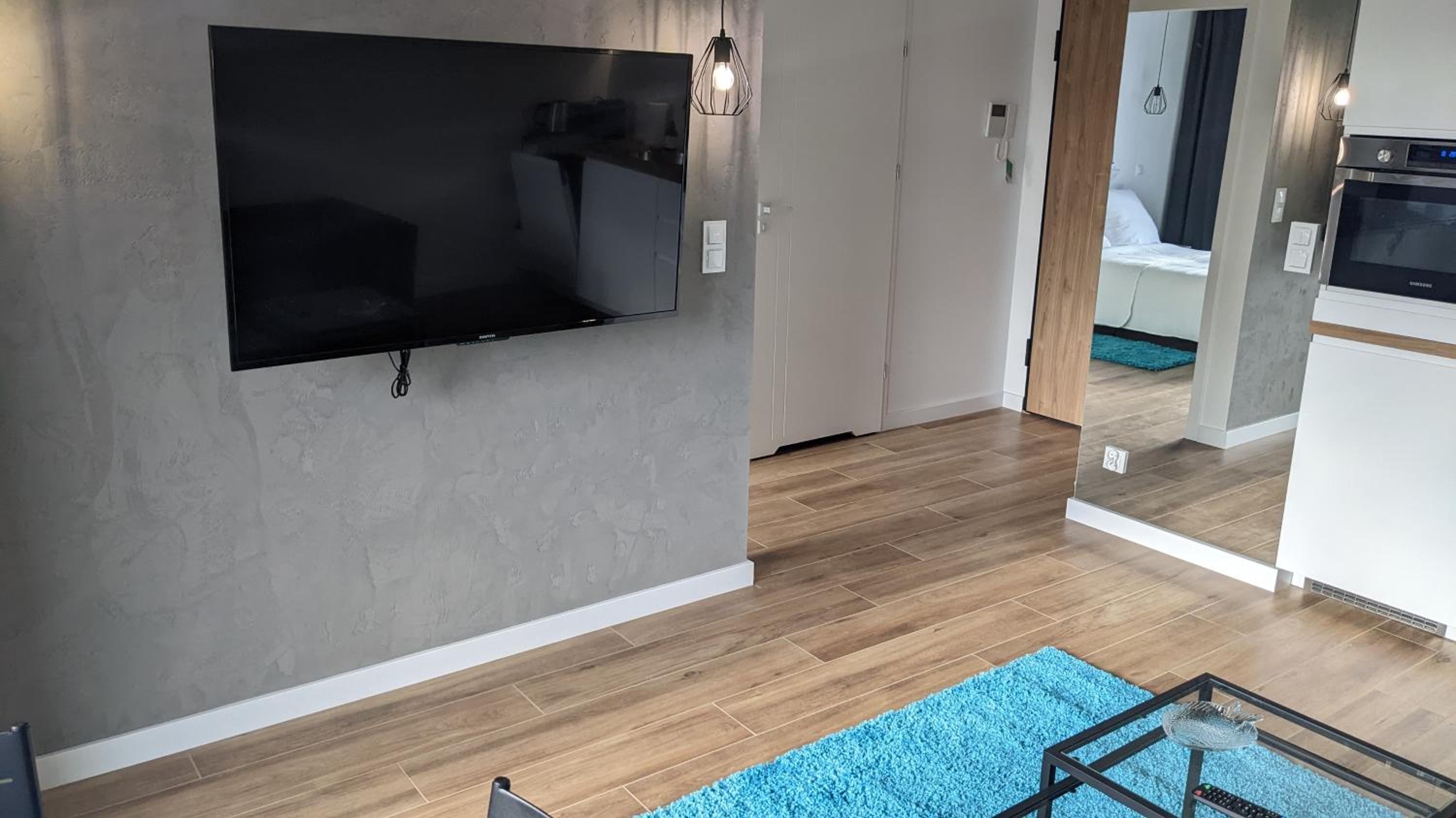Plac Unii: Rybka Premium view 2