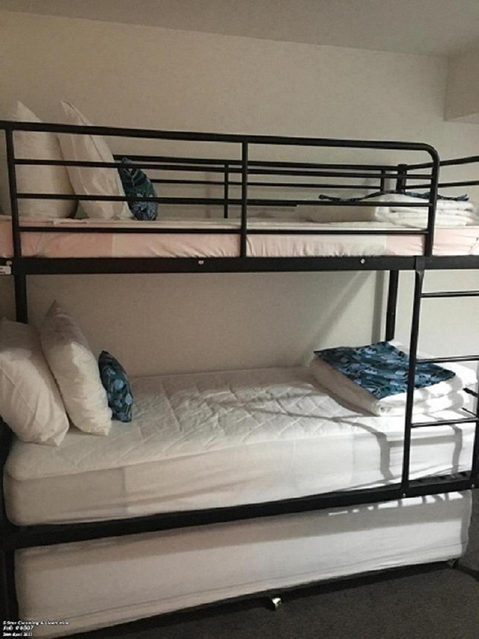 Caloundra Vacations - Just Perfect Apartment with Ocean Views - Property Image 7