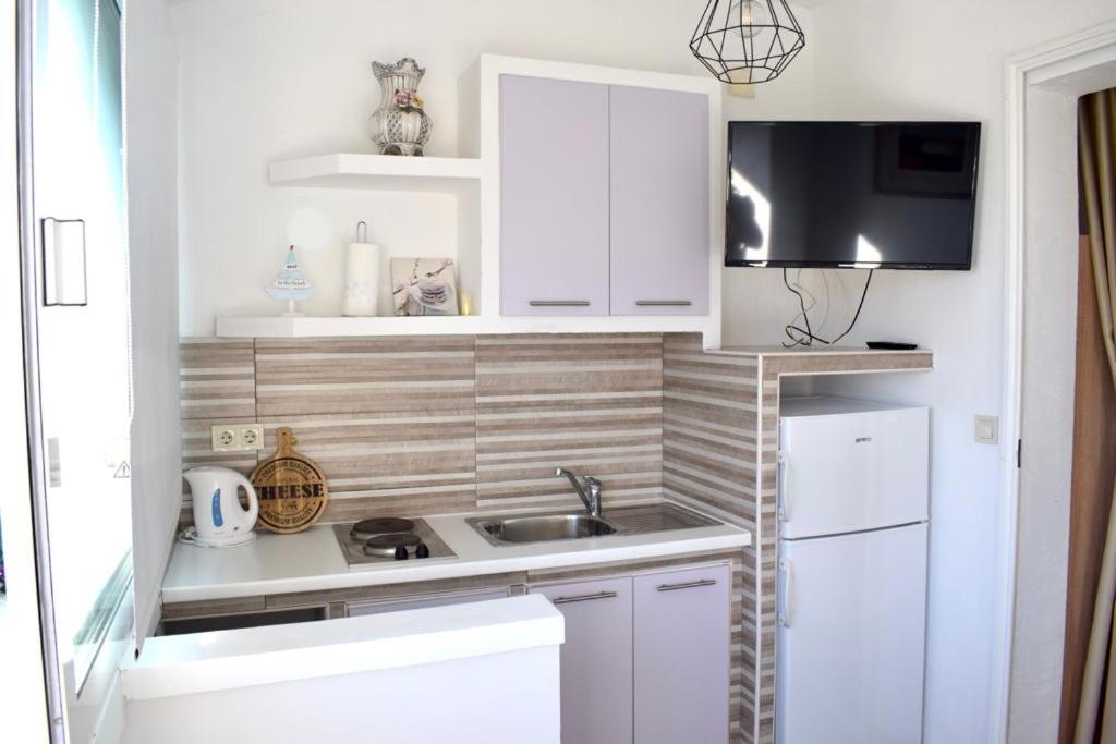 Apartments Petar Maksan view 4