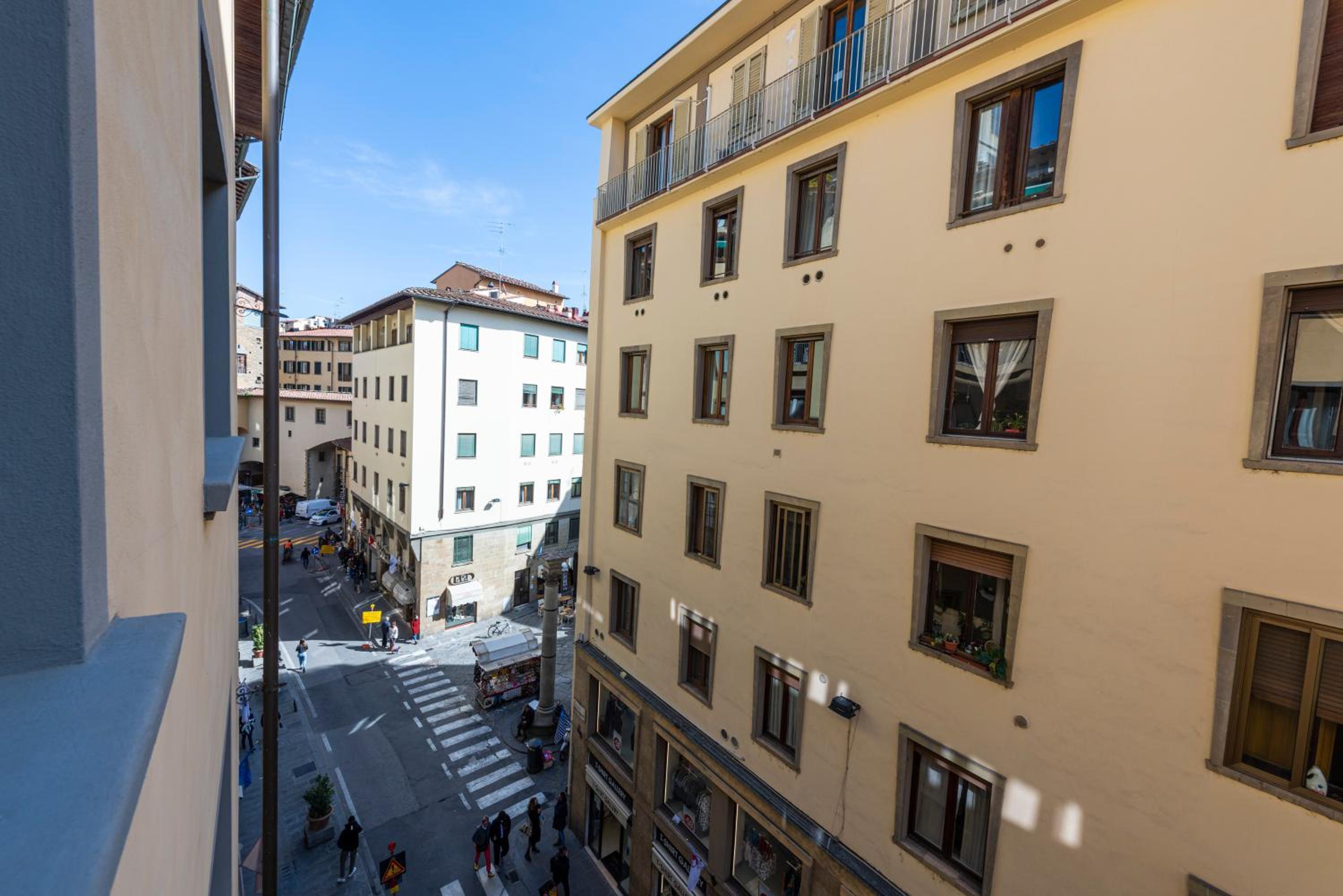 Ponte Vecchio Deluxe Apartments