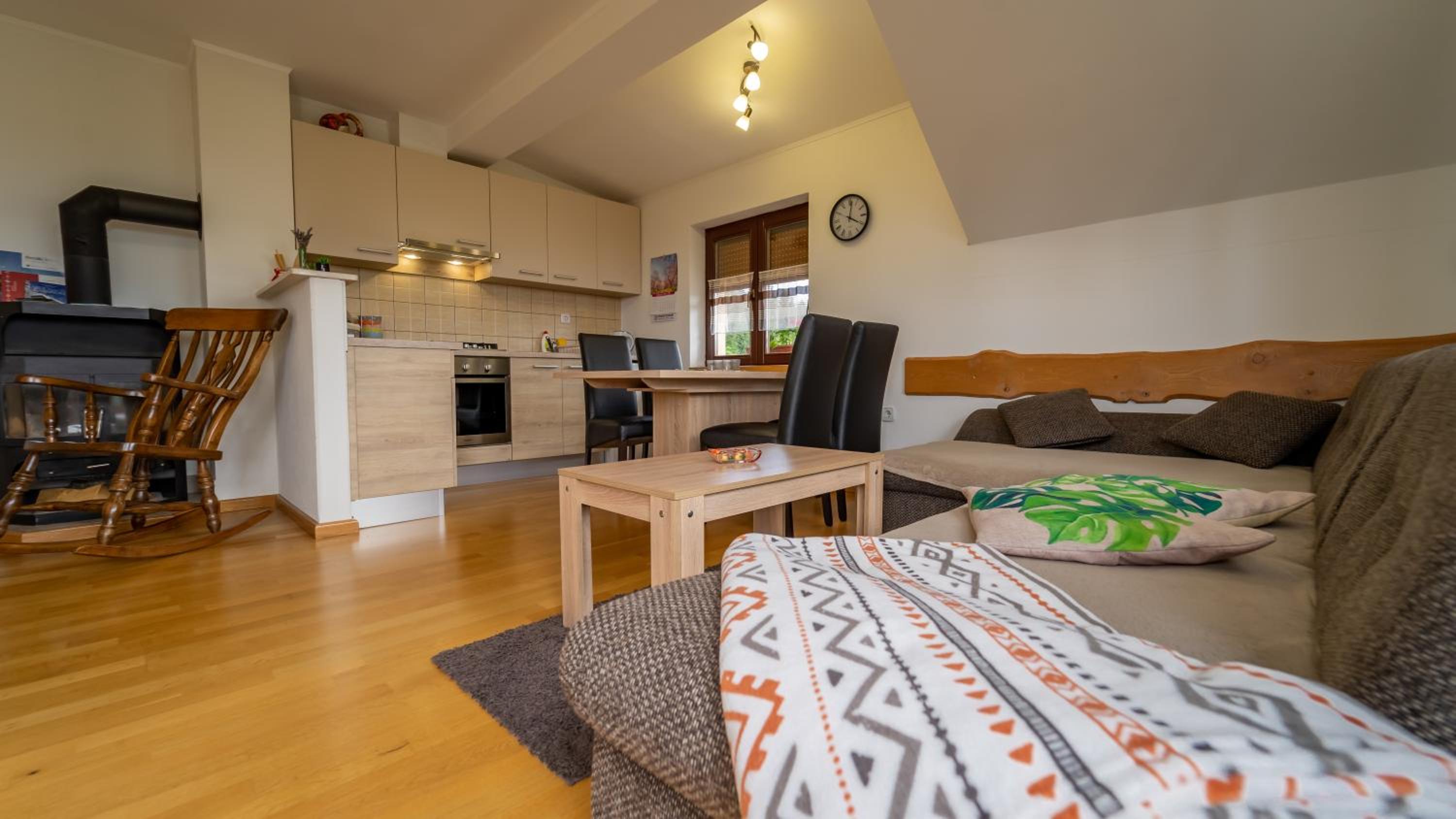 Apartman Suhi vrh view 2