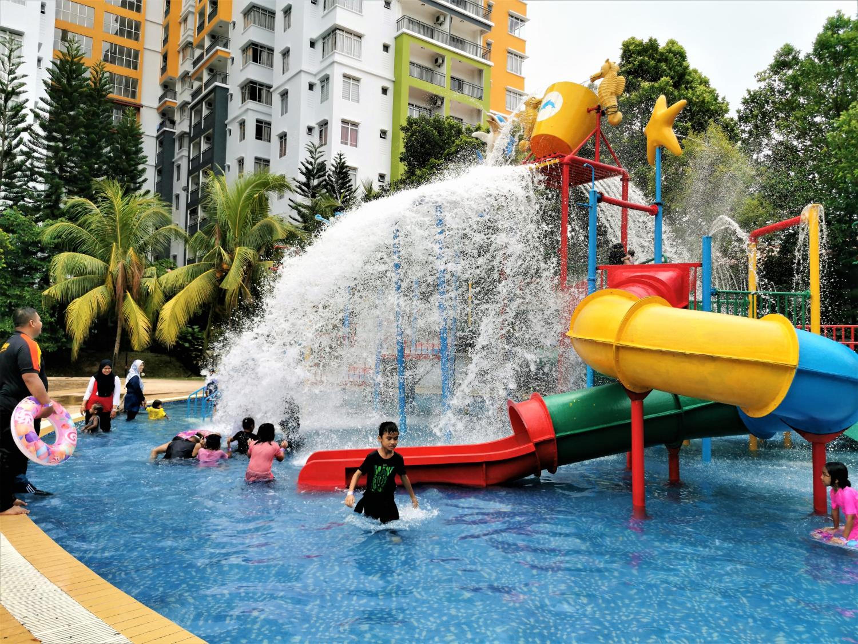 B - Lagoon Water Themepark Suite Melaka Town photo 8