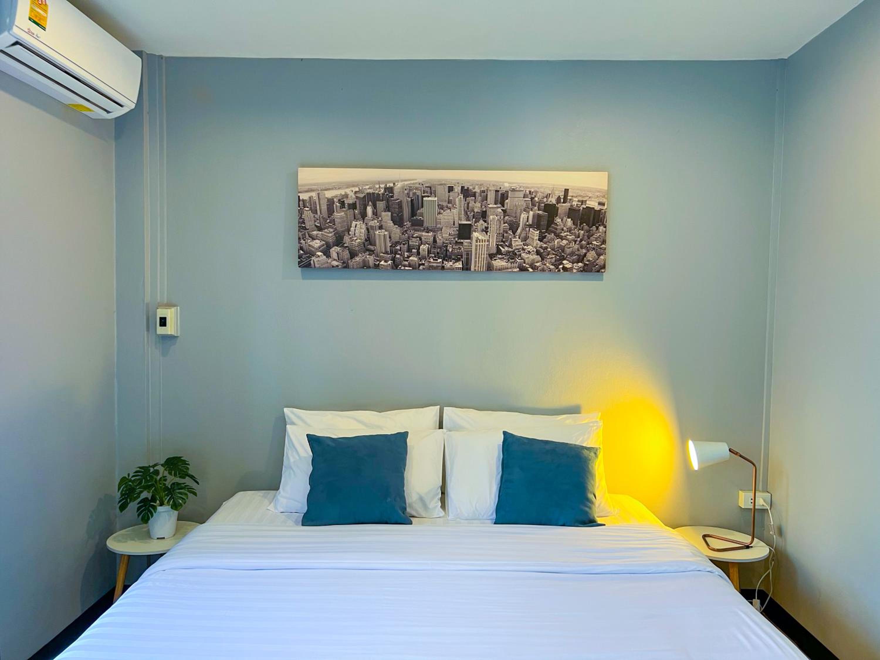 Home at 20 by Sleepyoho view 2