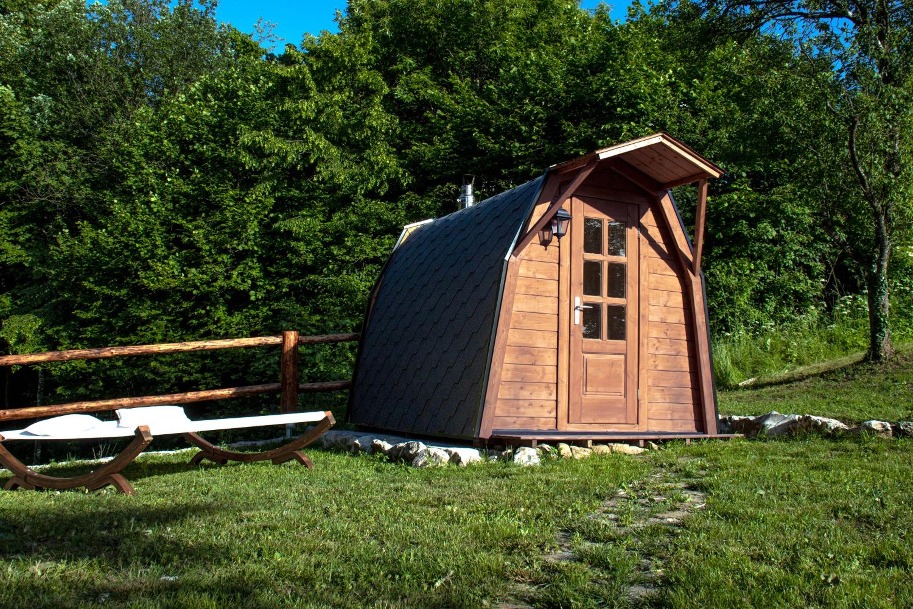 Brunarica Biopark -Log house Biopark view 4