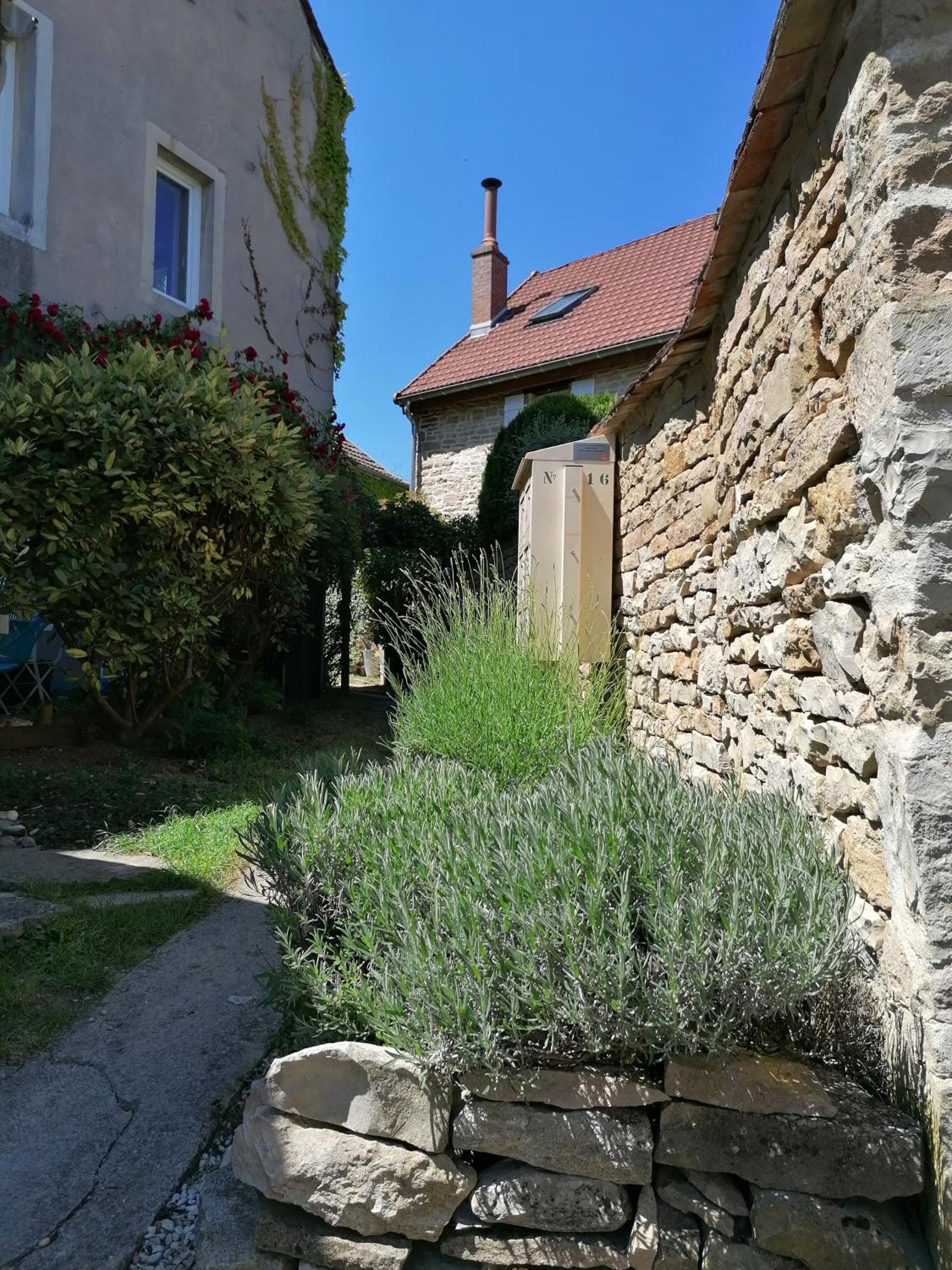 Photo 12