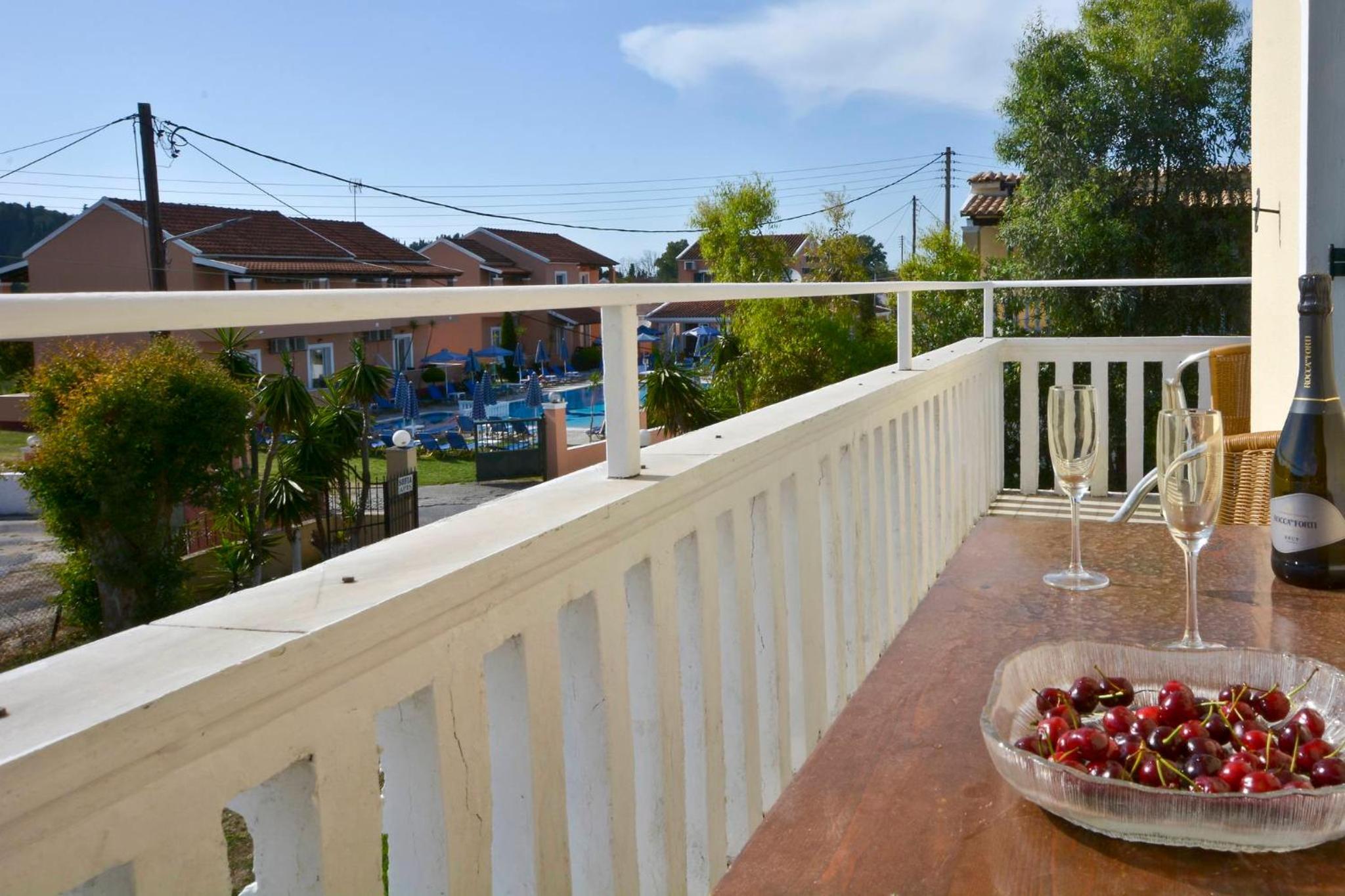 Photo 42